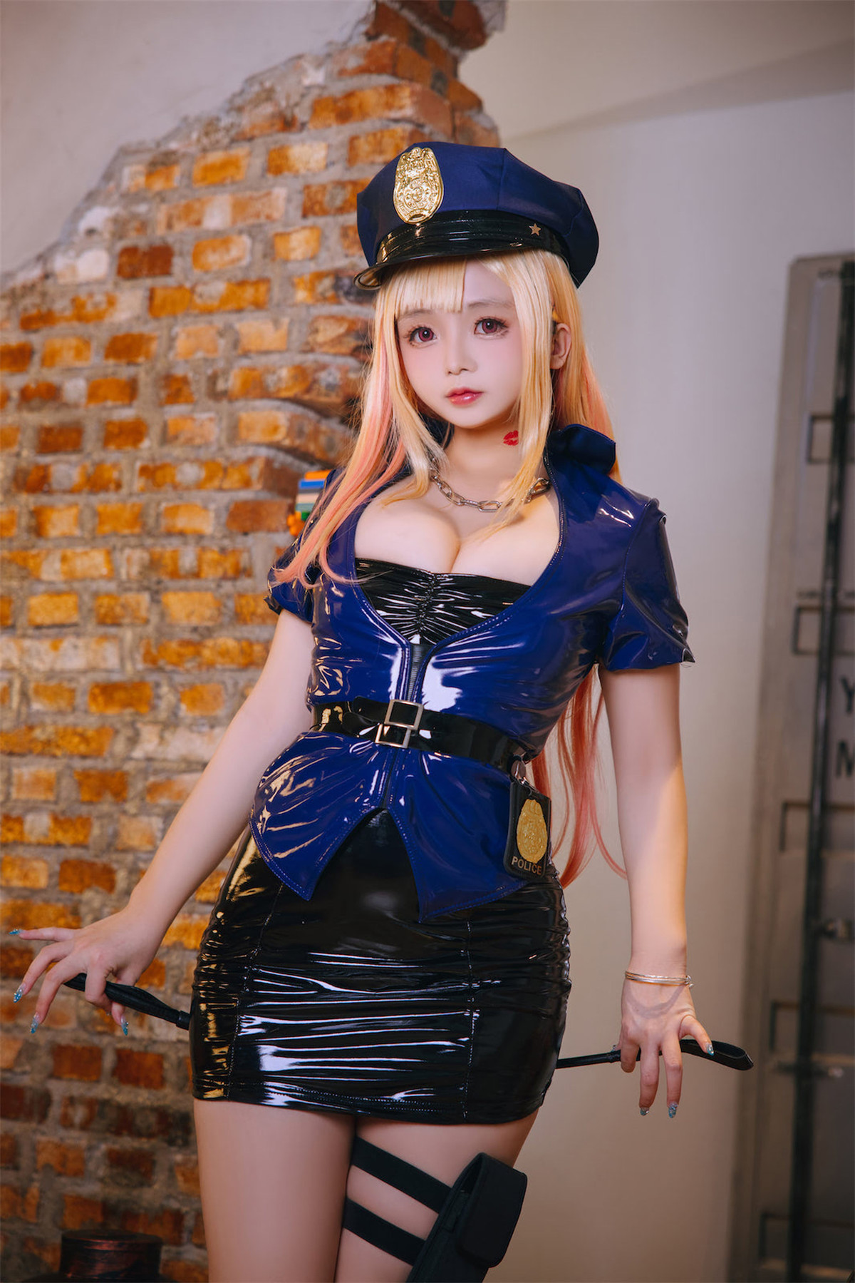 Cosplay 日奈娇 喜多川海梦女警 37