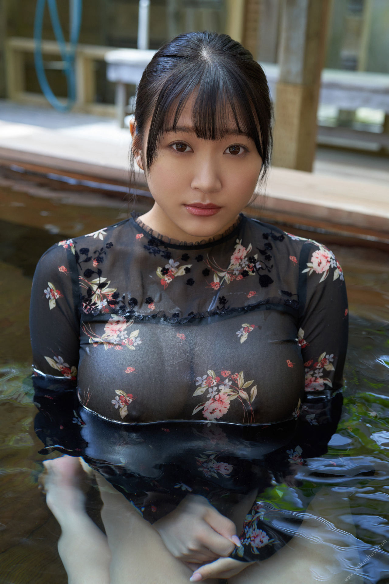 Hana Himesaki 姫咲はな, ＦＲＩＤＡＹデジタル写真集 「はなのヒメゴト」 Set.03 1