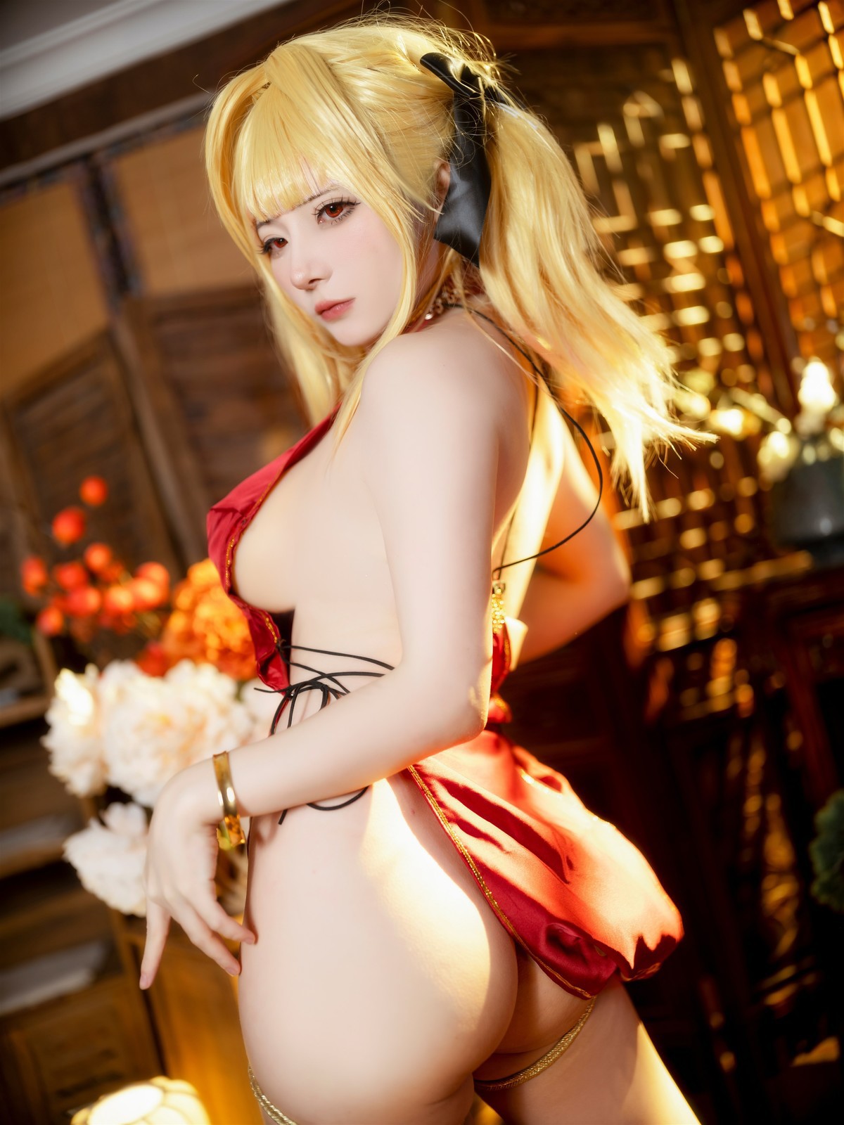 Cosplay 是三不是世w 佣兵金发旗袍 47