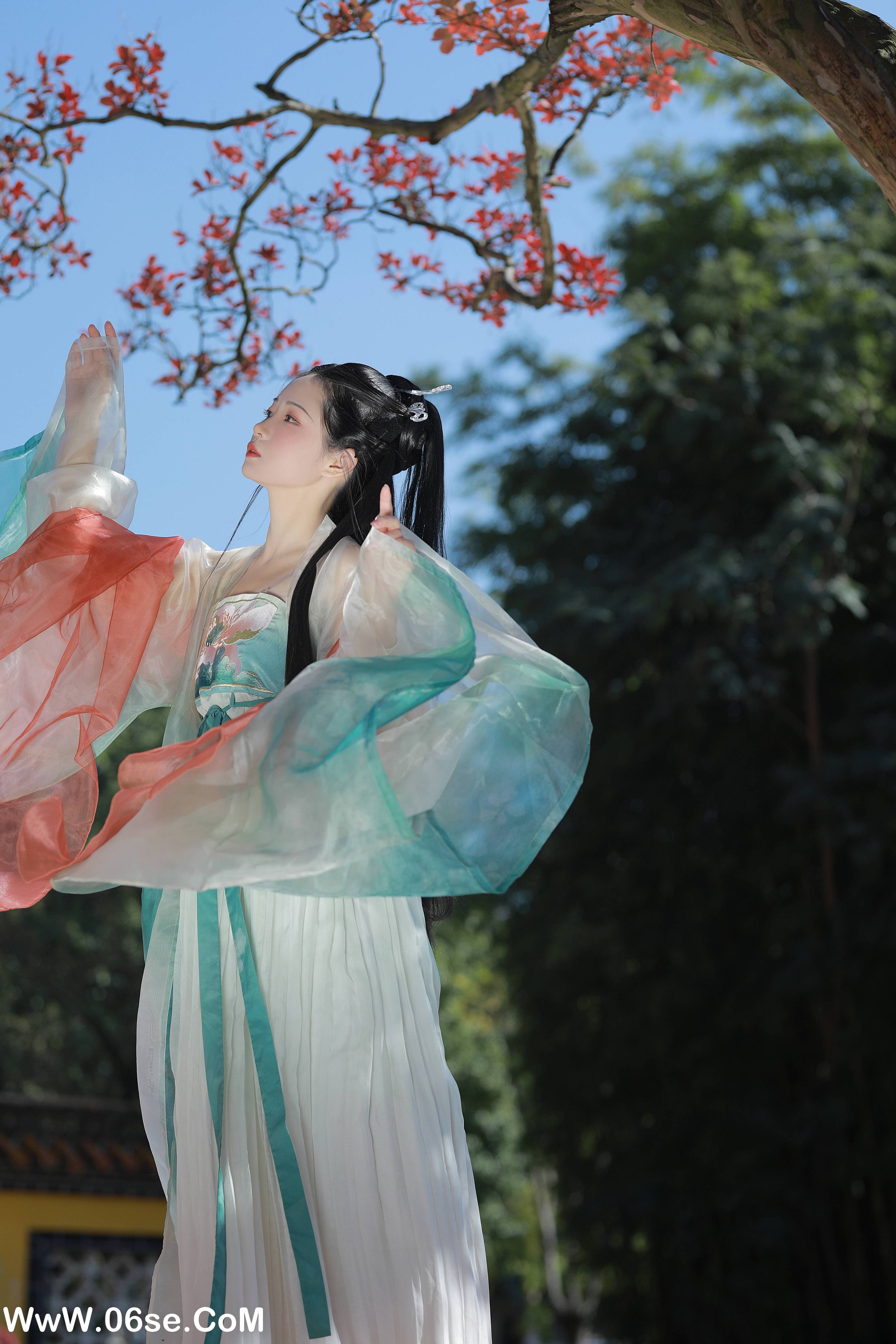 图片[9]-[YITUYU艺图语]2022.12.04 休言万事转头空 落花人独立[33+1P／708MB]-六色网