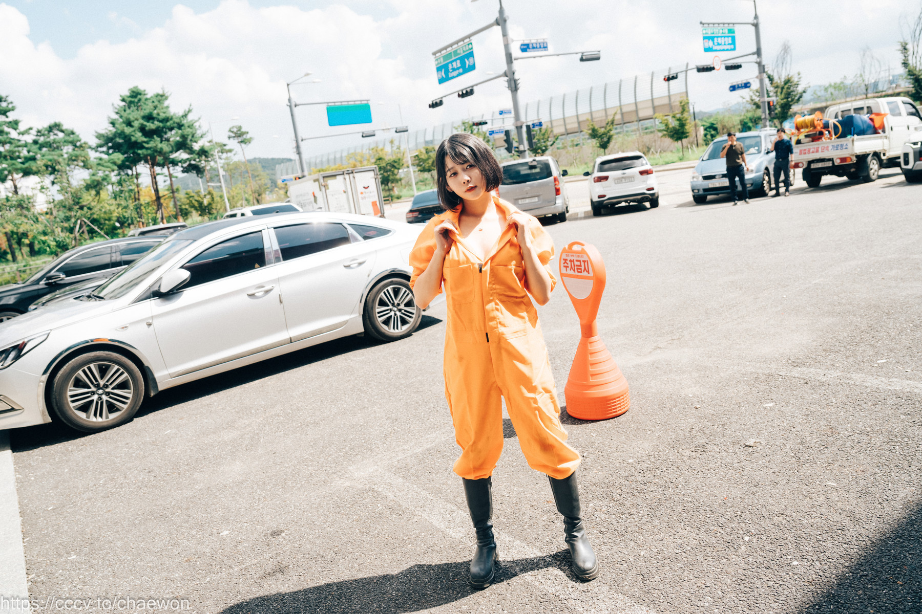 ZIA.Kwon 권지아, [Loozy] Garage Girl Set.01 3