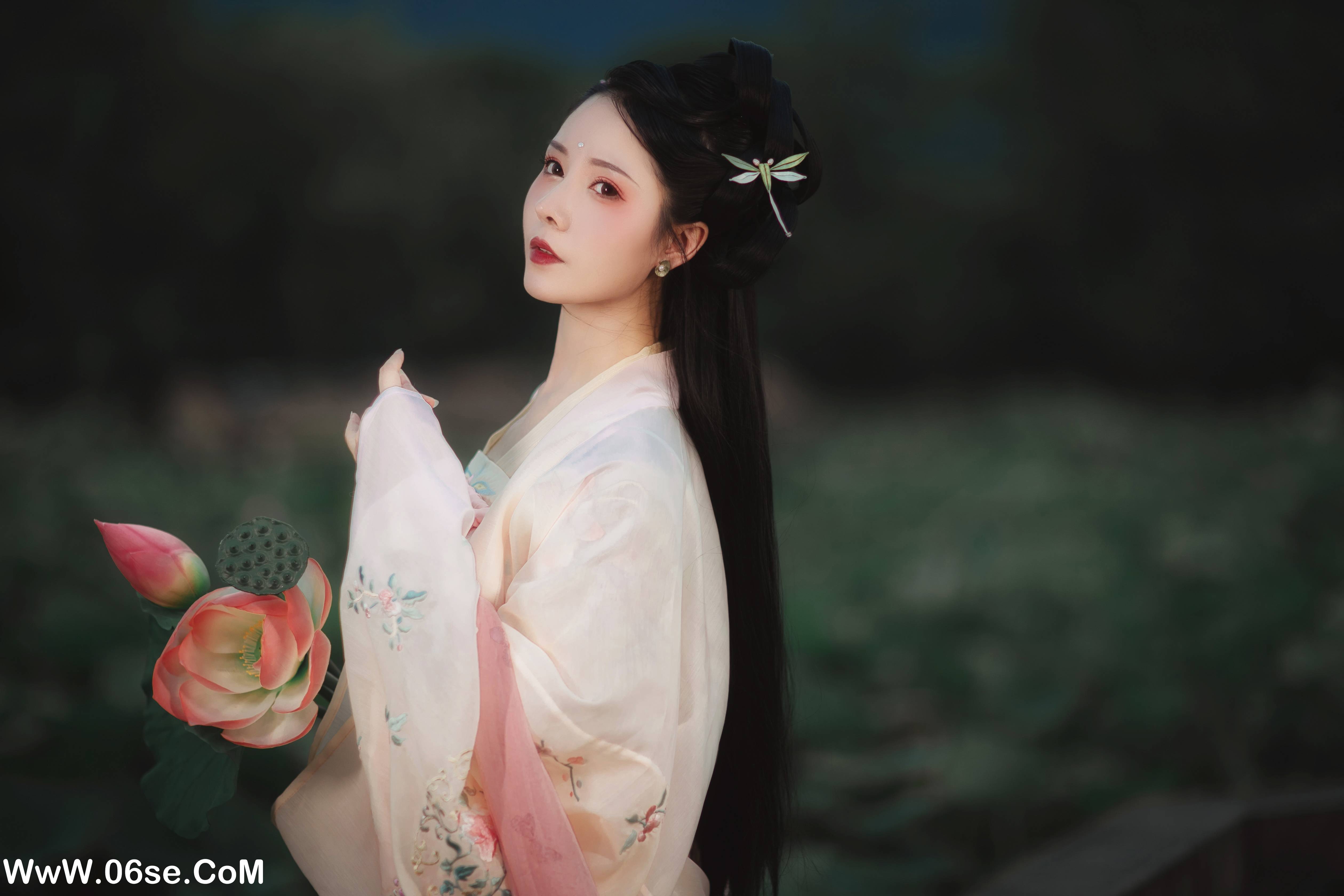图片[15]-[YITUYU艺图语]2022.01.03 荷 葵花花花儿[20+1P／112MB]-六色网