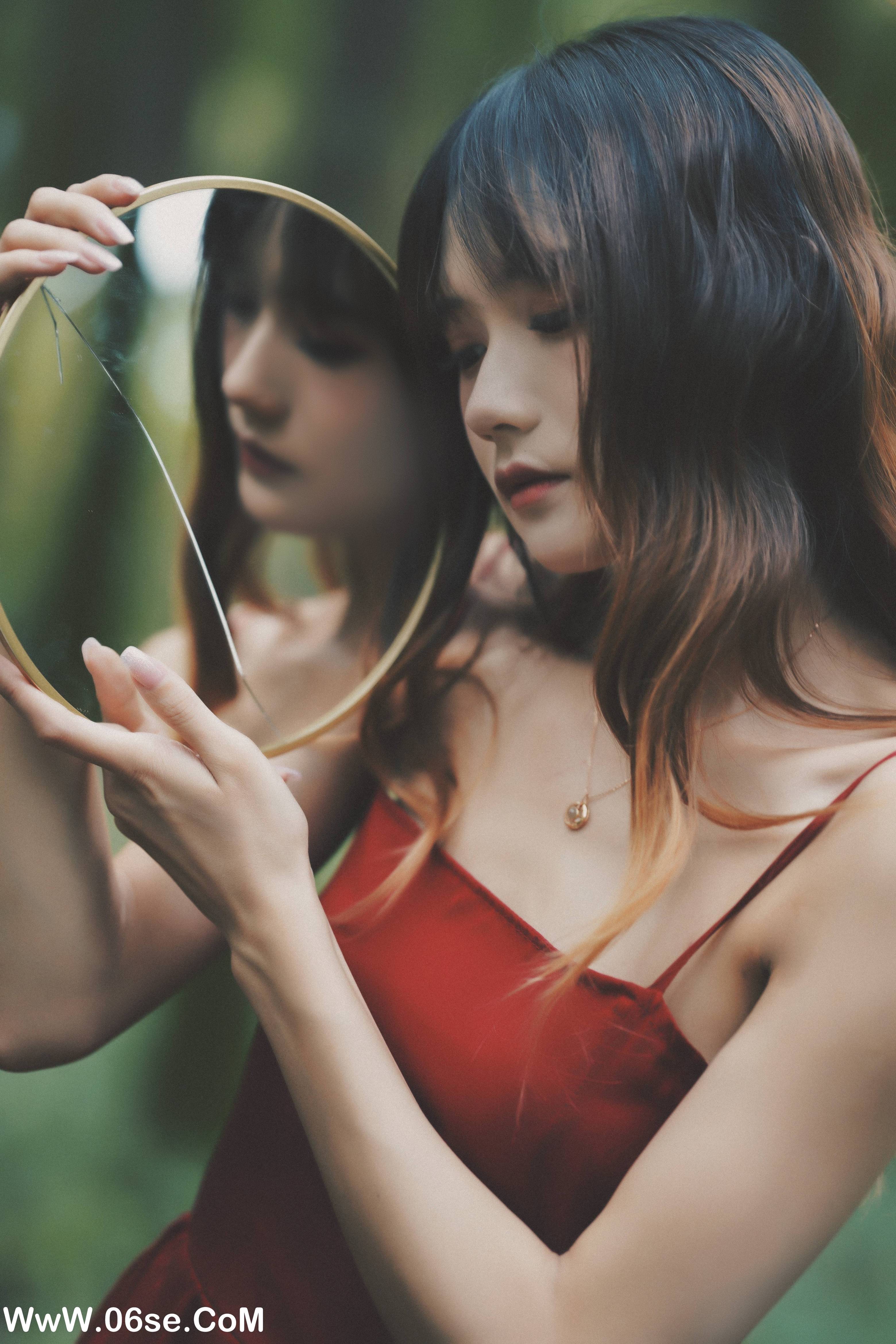 图片[18]-[YITUYU艺图语]2022.05.12 闯入迷雾森林 兔子Zzz不吃胡萝卜[26P-120.76 MB]-六色网