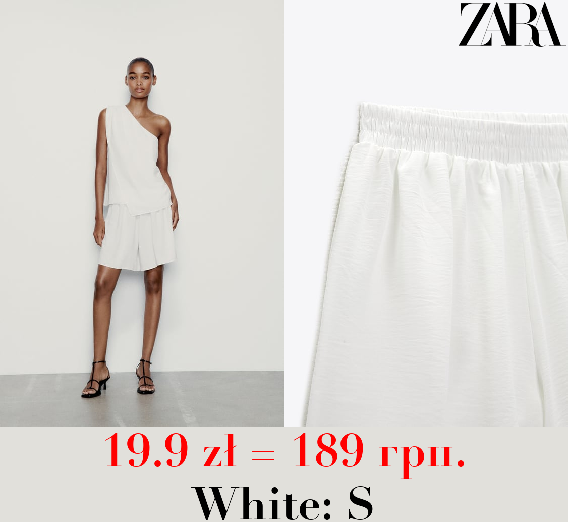 LOOSE-FITTING SHORTS