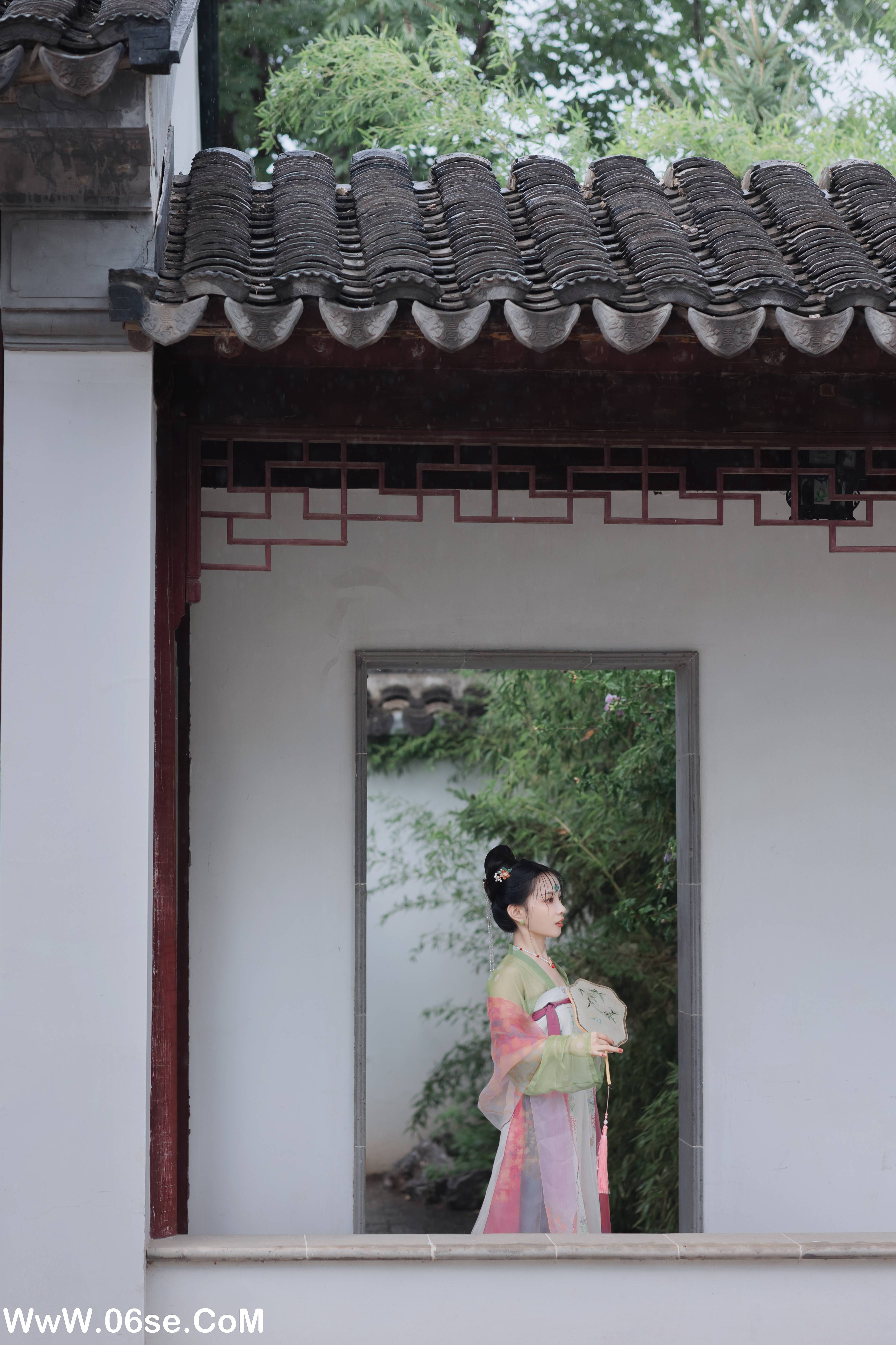 图片[14]-[YITUYU艺图语]2022.11.19 雨润别院 当年江浸月[32+1P／266MB]-六色网