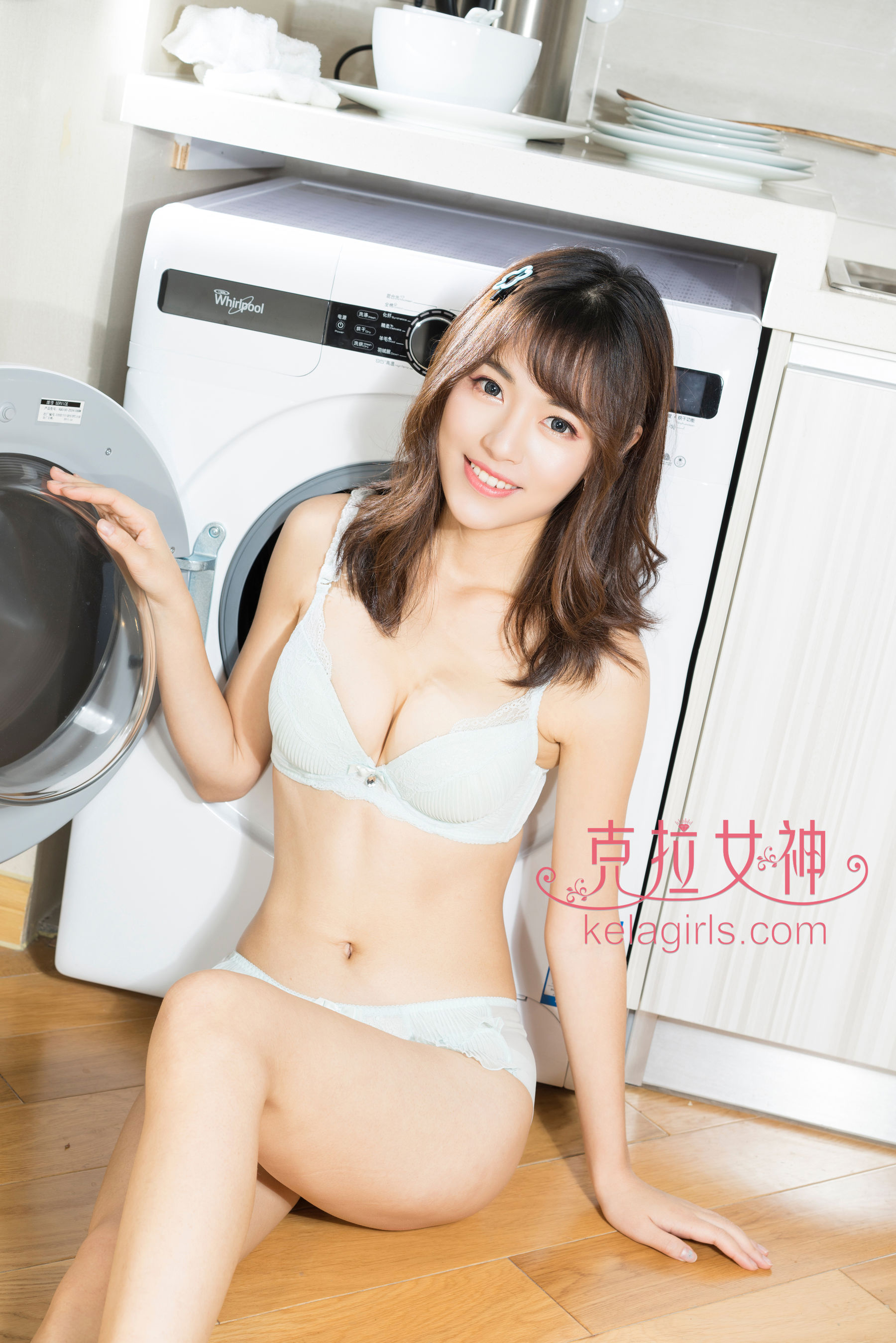 佳琪《裸足三拍》_[克拉女神]-写真图集共51P 9