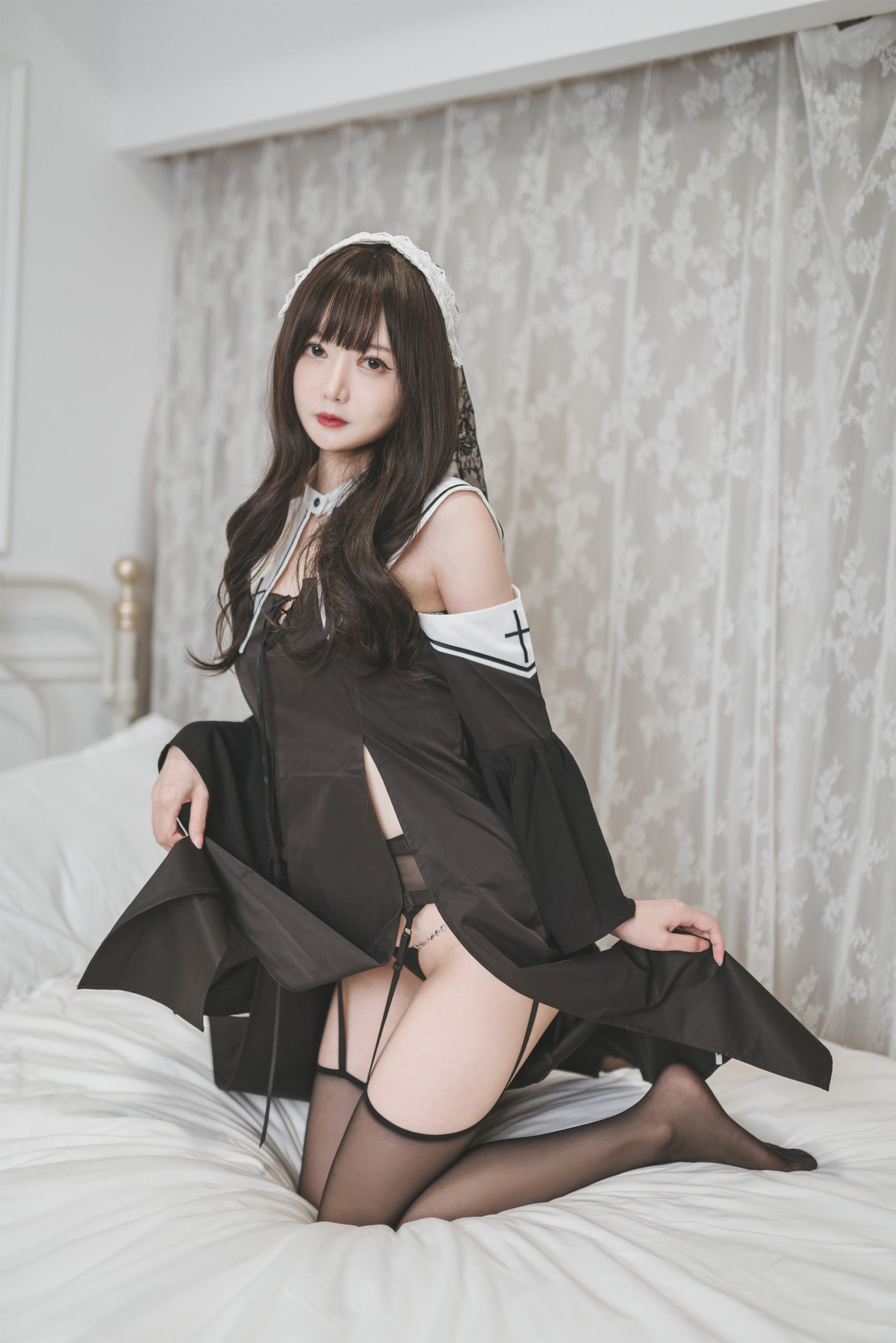 Cosplay 51酱 修女 15