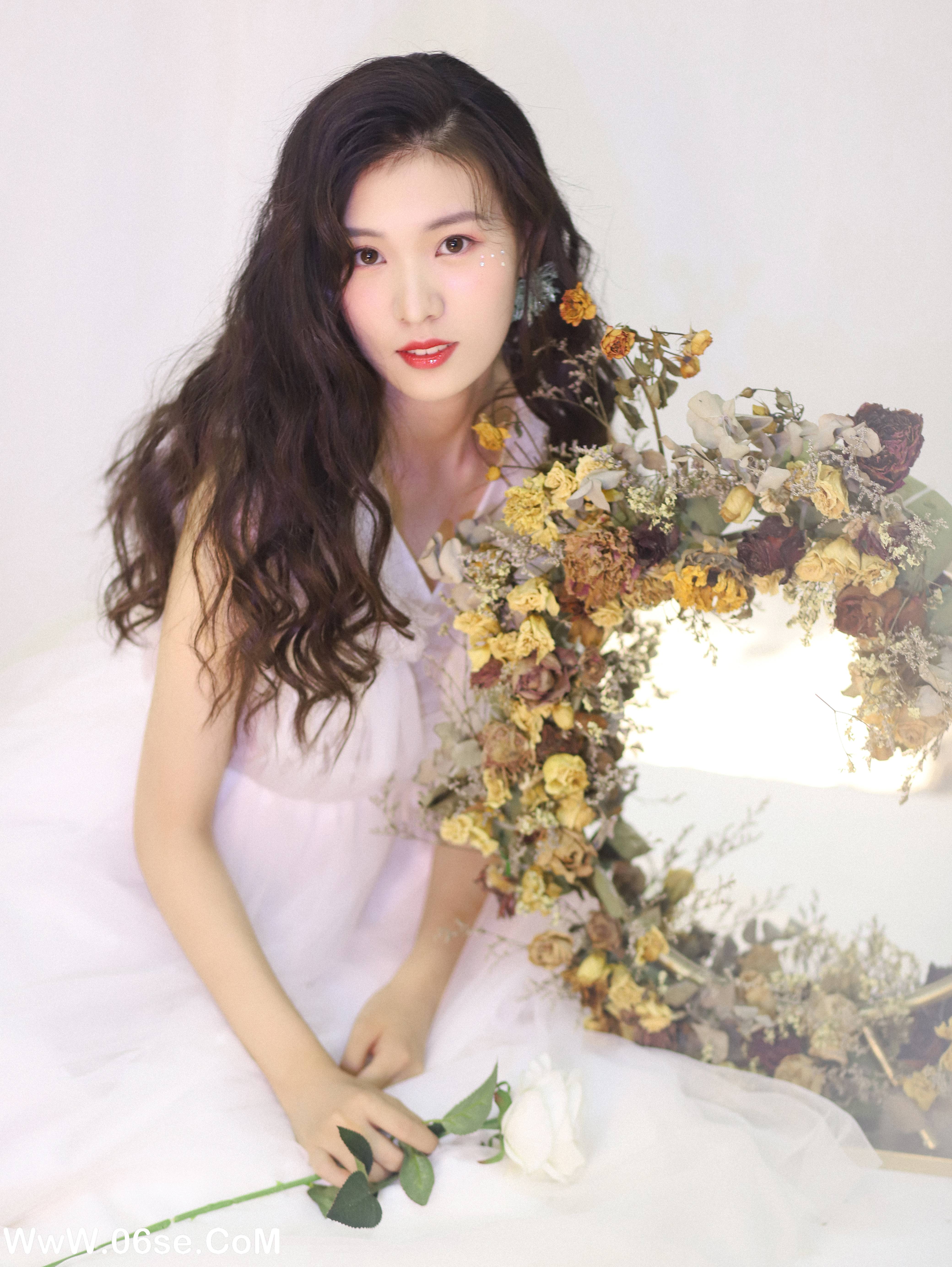 图片[10]-[YITUYU艺图语]2022.10.15 少女与花 勺子[22+1P／92MB]-六色网