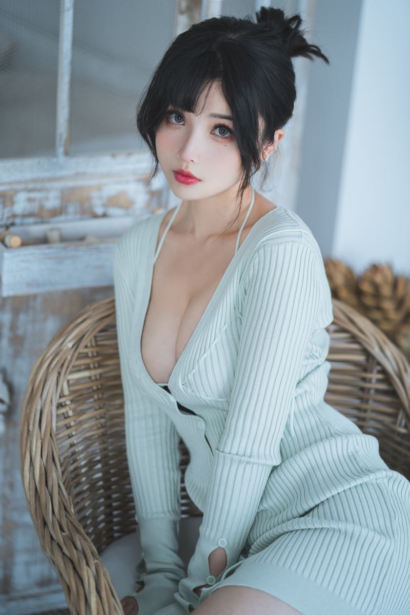 [Cos]凉凉子 - 人妻毛衣 [54P] 4