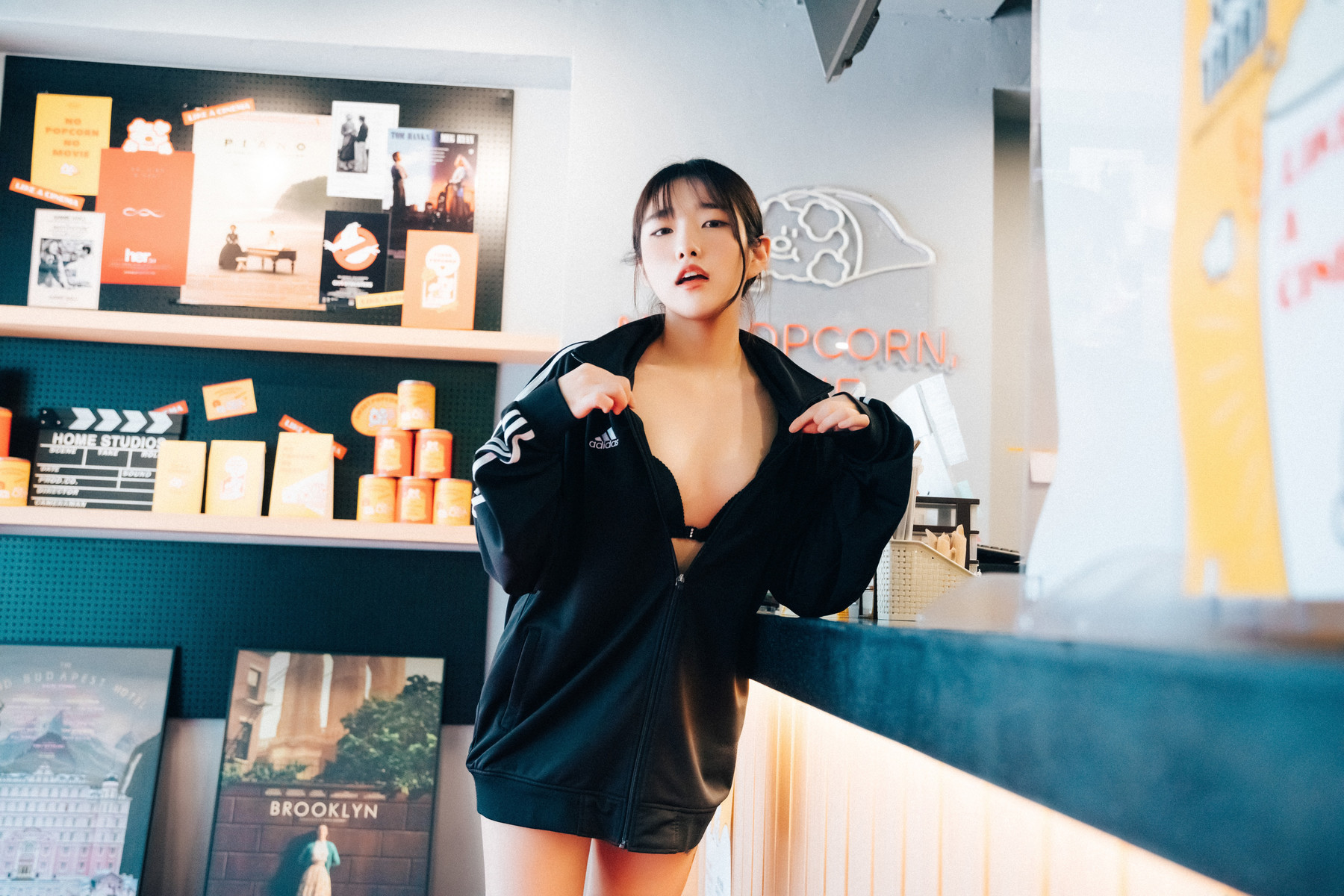 Sonson 손손, [Loozy] Cinema Girl (+S.Ver) Set.01 7