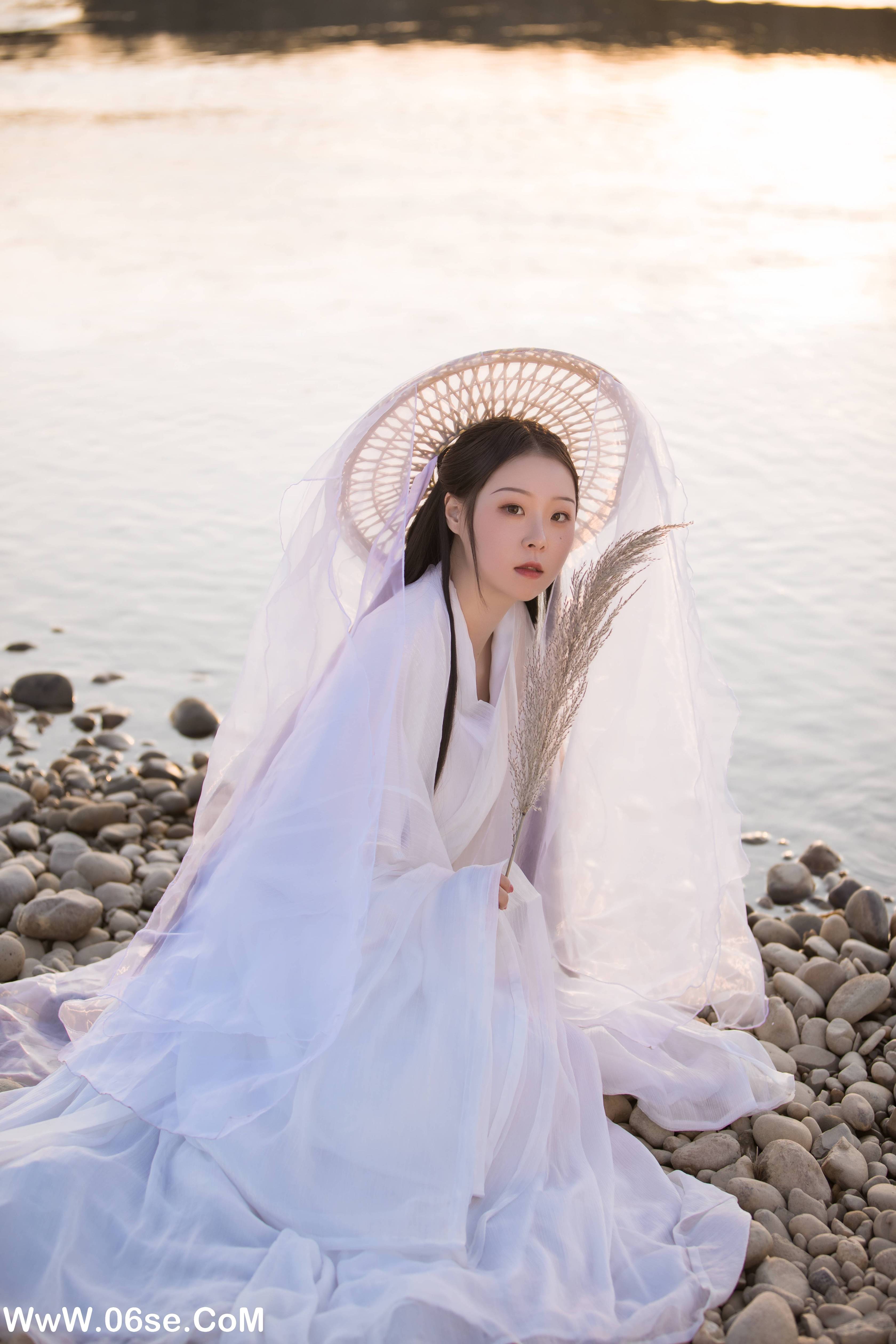 图片[6]-[YITUYU艺图语]2022.06.02 萤火 卓妍[28P-399.82MB]-六色网