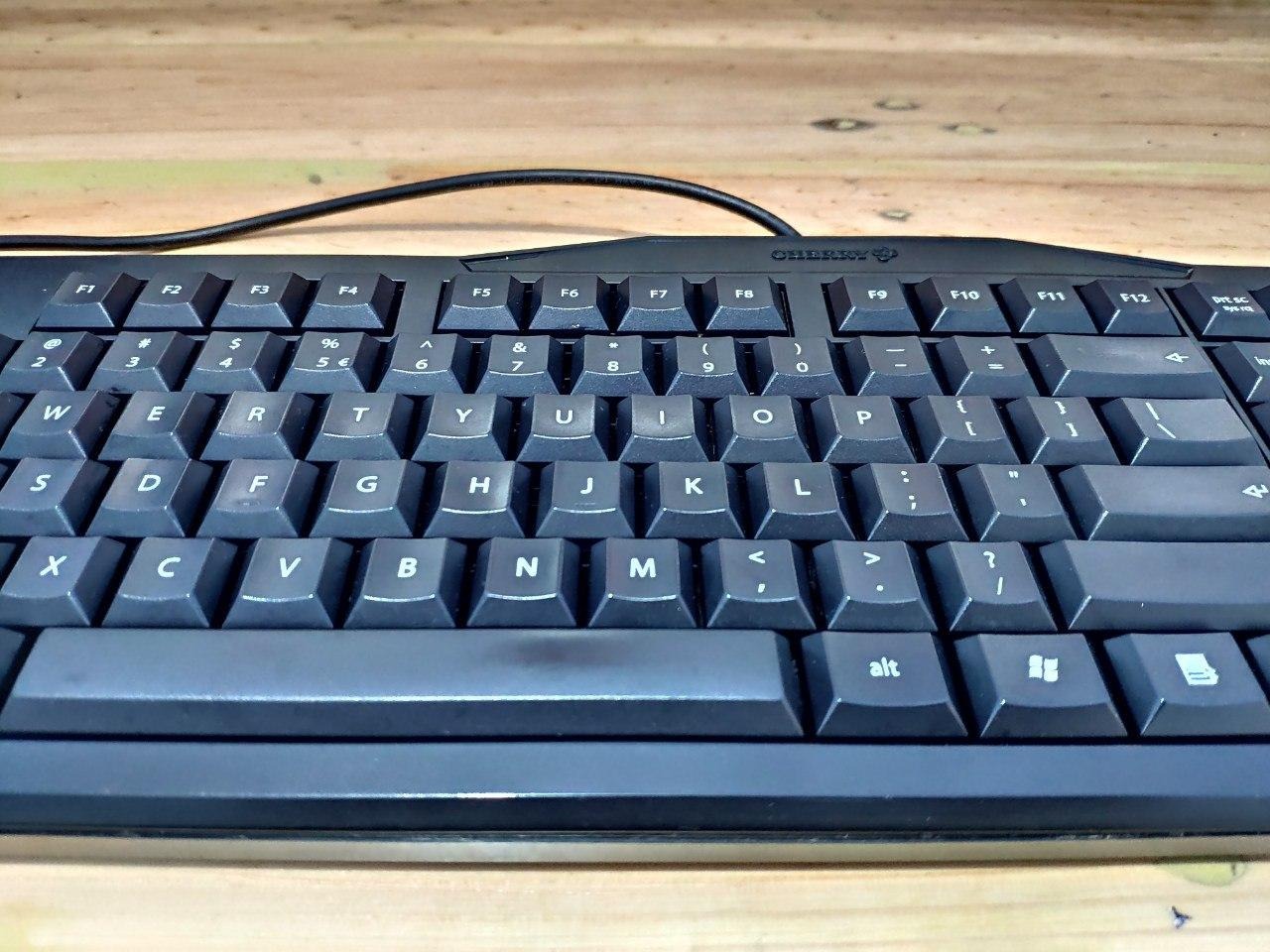  Membersihkan  Mechanical  Keyboard  Dengan Cara  Sederhana 