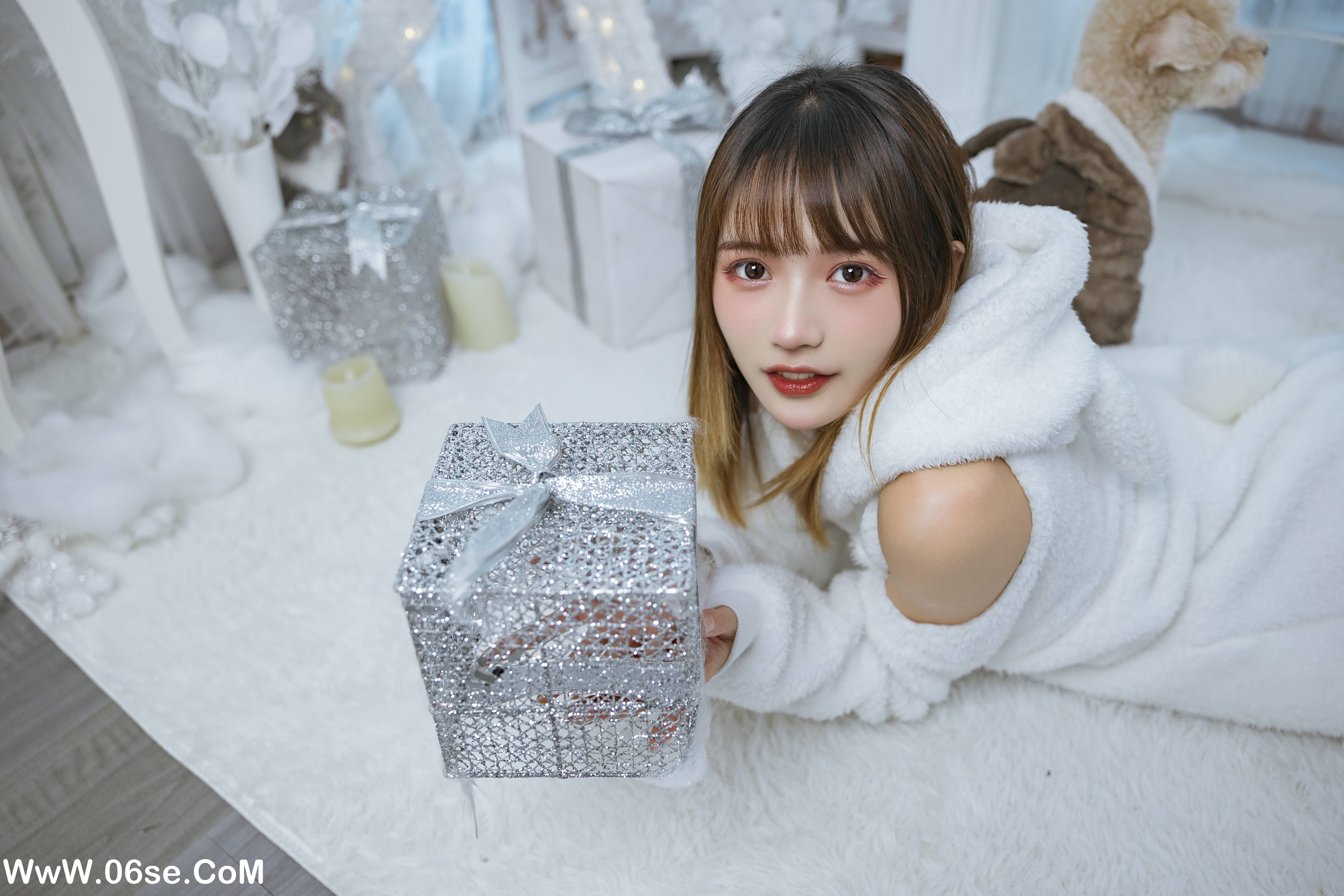 图片[20]-[YITUYU艺图语]2022.12.17 温馨少女与宠物们 兔子Zzz不吃胡萝卜[23+1P／371MB]-六色网