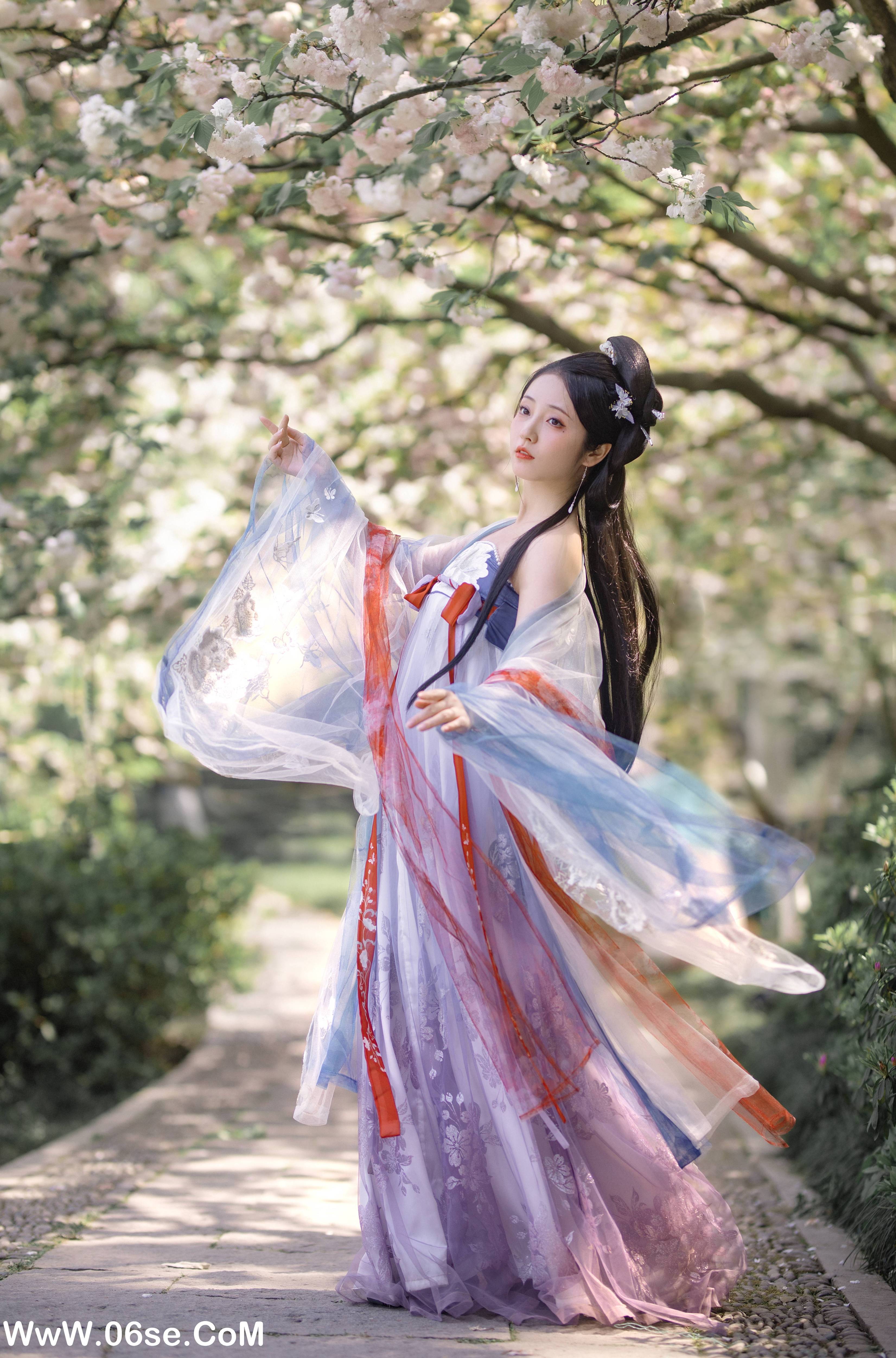 图片[16]-[YITUYU艺图语]2022.06.02 春 小温暖想要个大太阳[19P-320.86MB]-六色网
