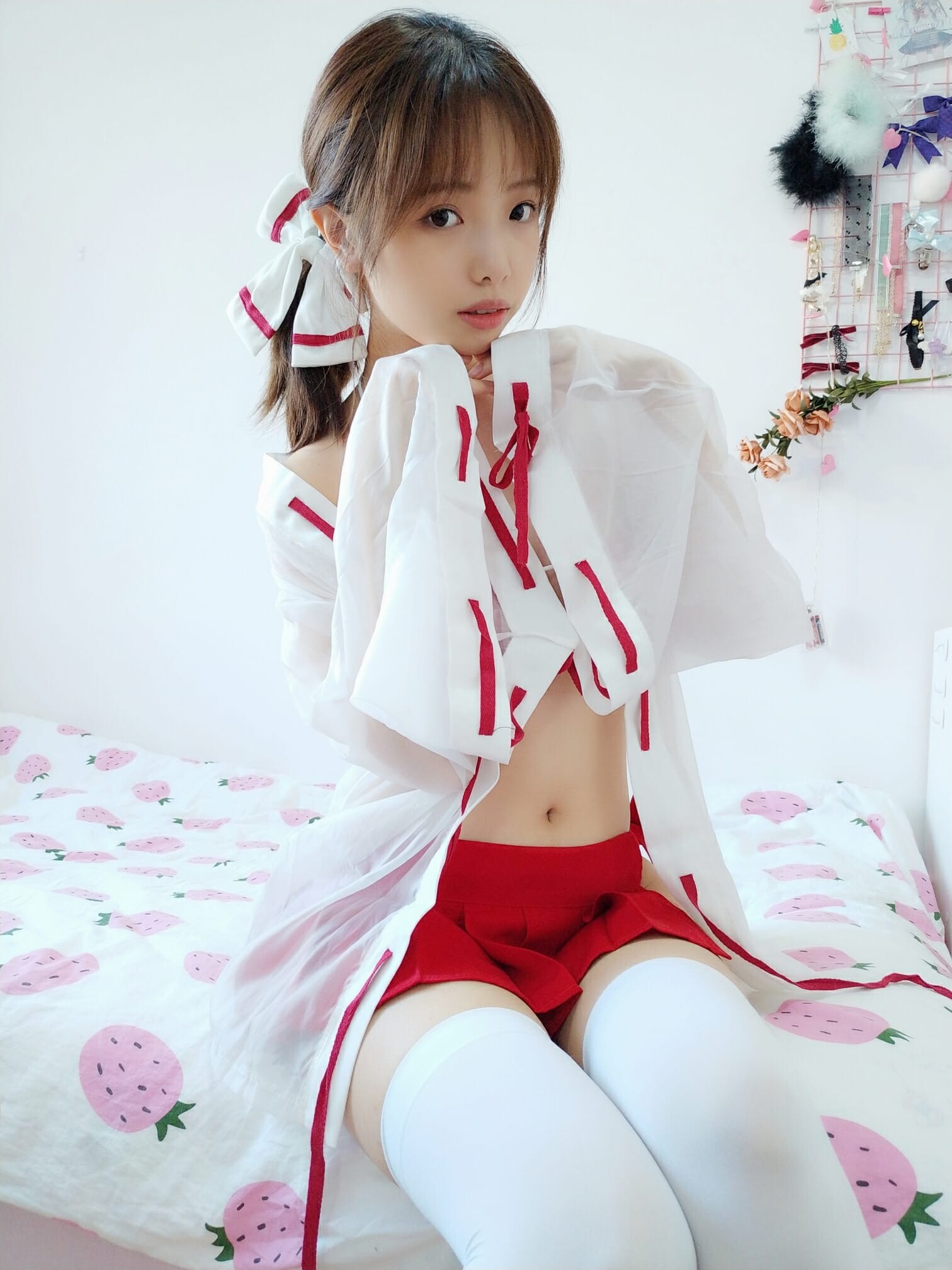 雯妹不讲道理-1号本 巫女[17P] 4