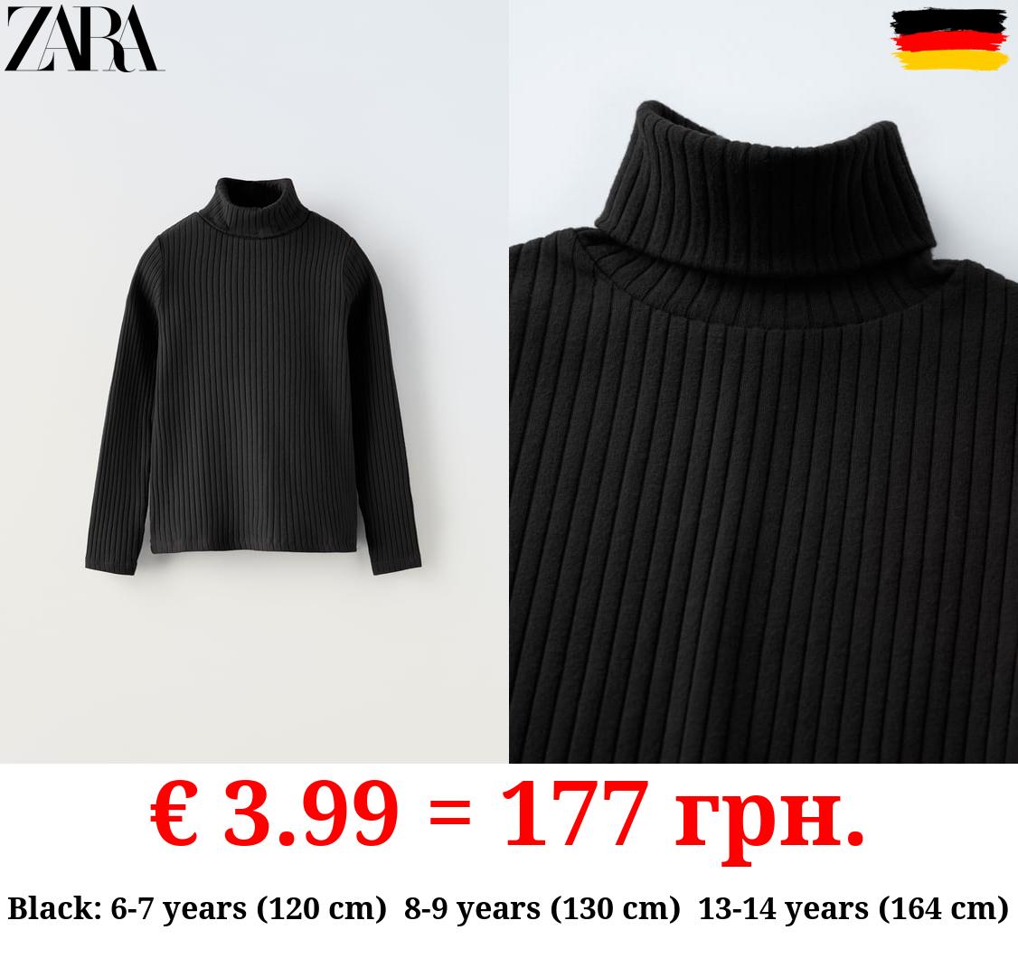 RIBBED TURTLENECK T-SHIRT