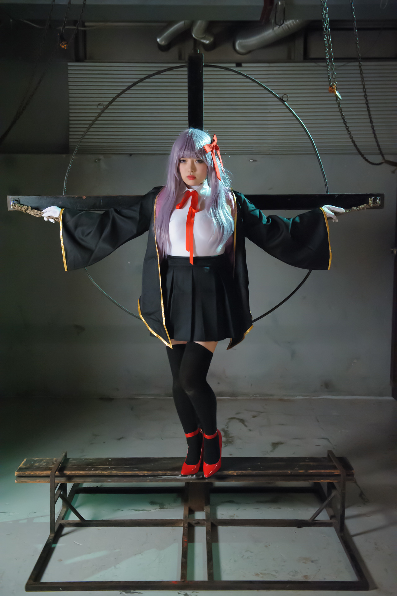 あなたが好きなのは？ダークな世界観で緊縛されている少女 30