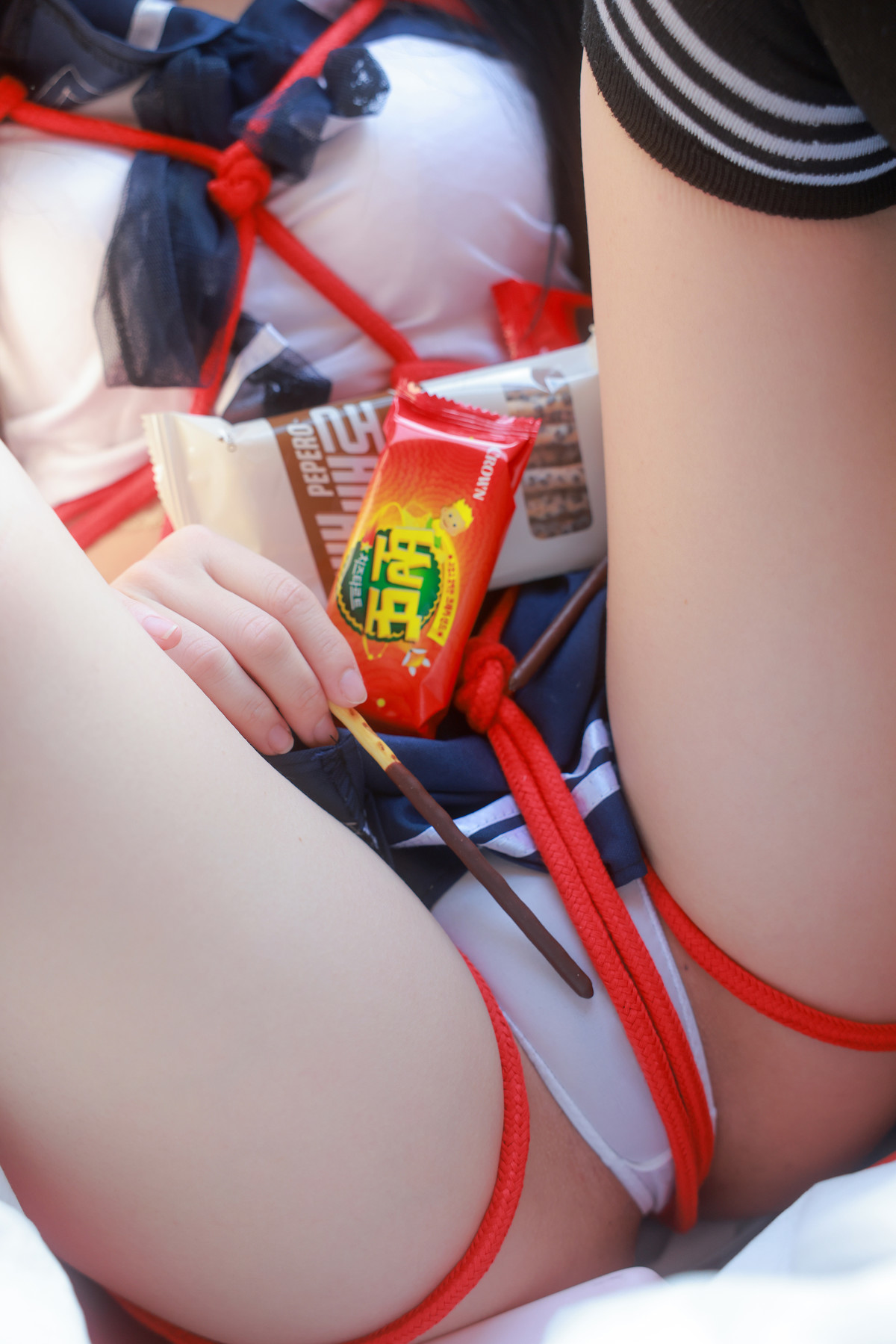Han Yeri 한예리, [SWEETBOX] Packaging Girl Set.01 4