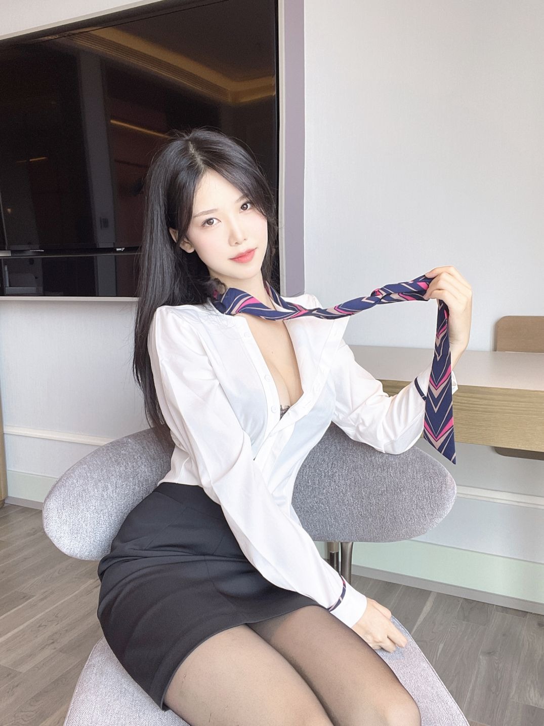 抖娘利世 - 绳缚空姐 [40P1V382MB] 6