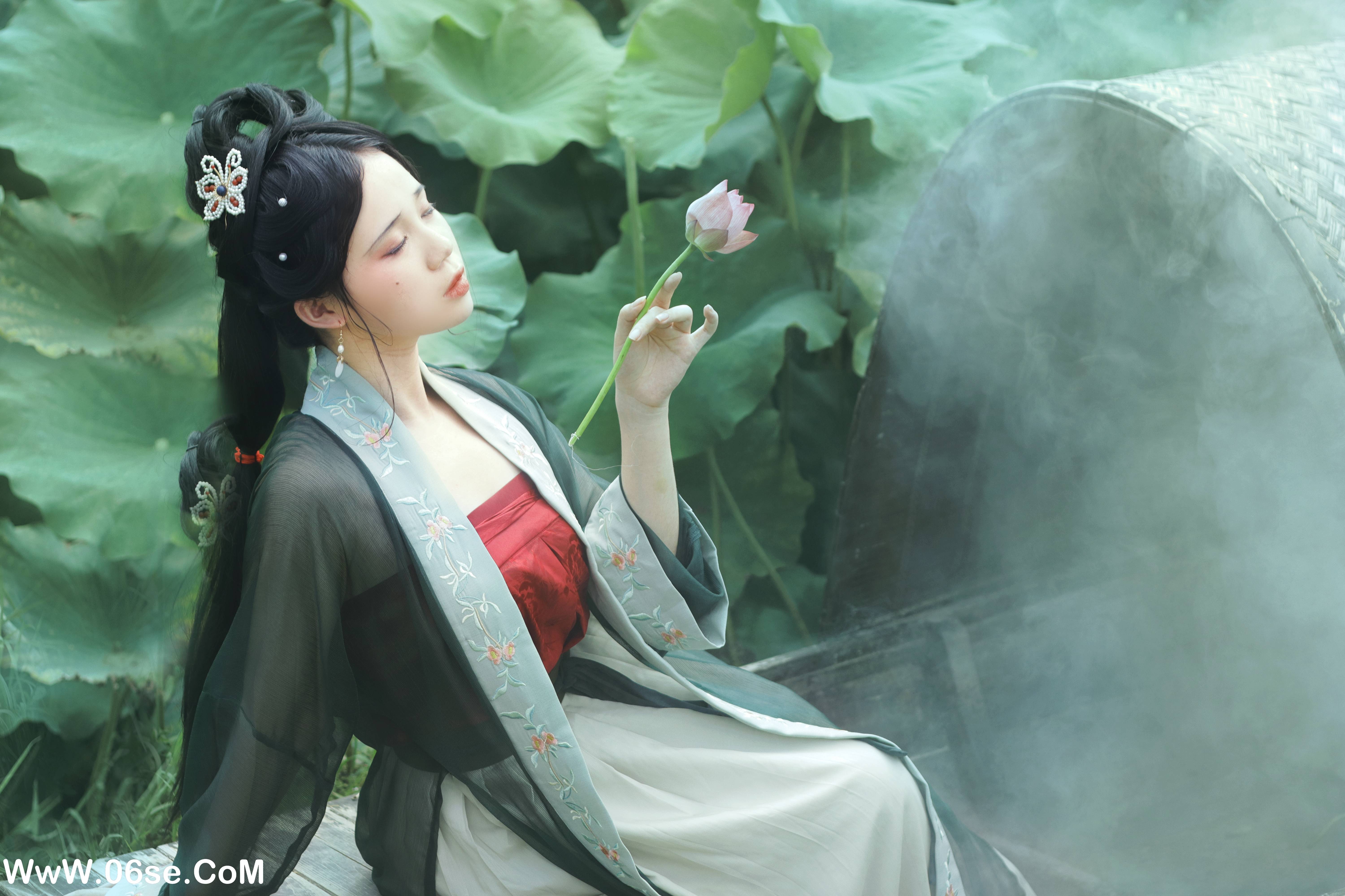 图片[10]-[YITUYU艺图语]2022.08.21 采莲曲 一只高高[26+1P／288MB]-六色网
