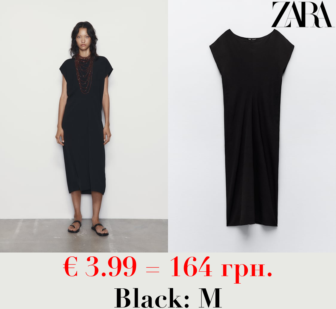 MINIMALIST T-SHIRT DRESS