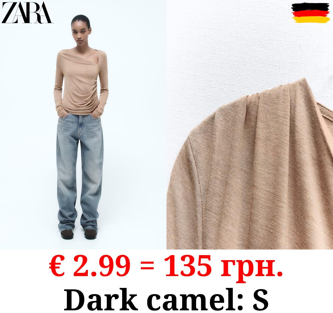 T-SHIRT WITH SIDE GATHERING