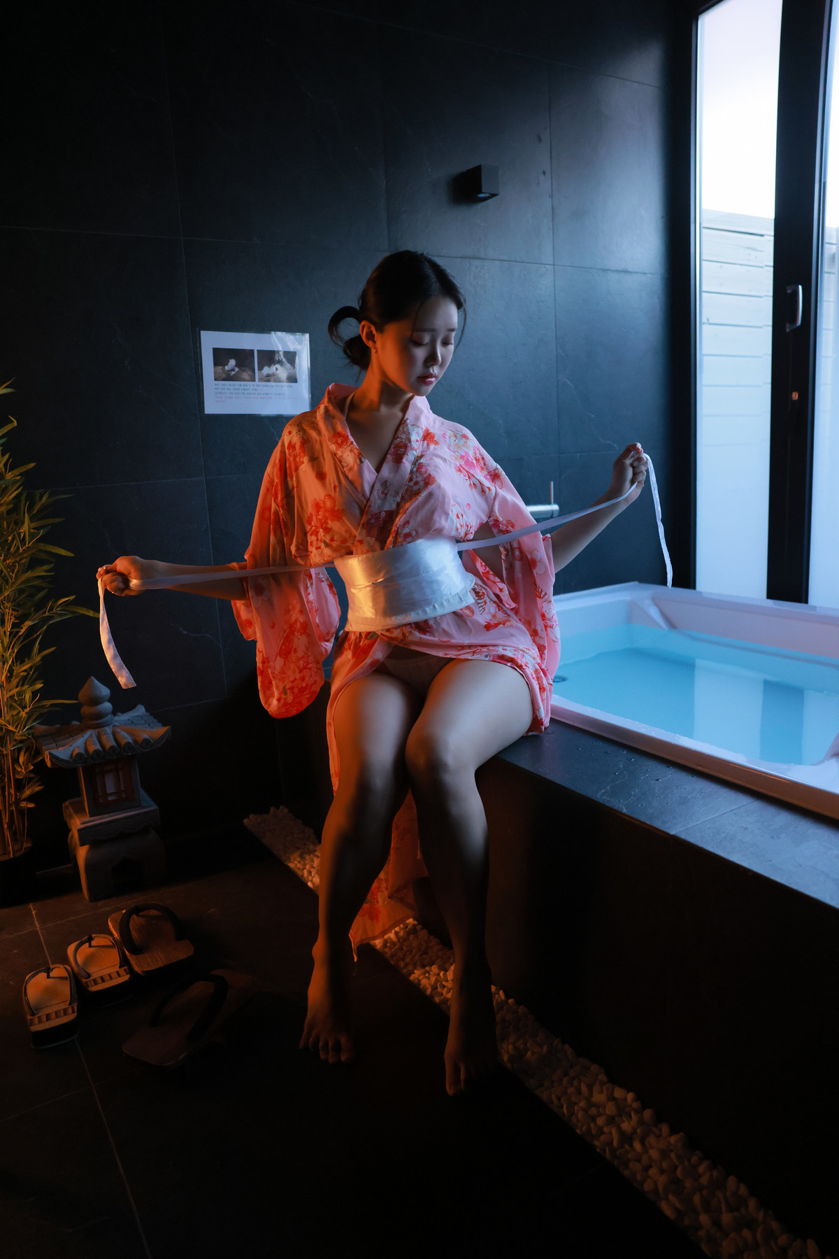 Inah 이나, SWEETBOX Vol.40 Photobook Set.01 36