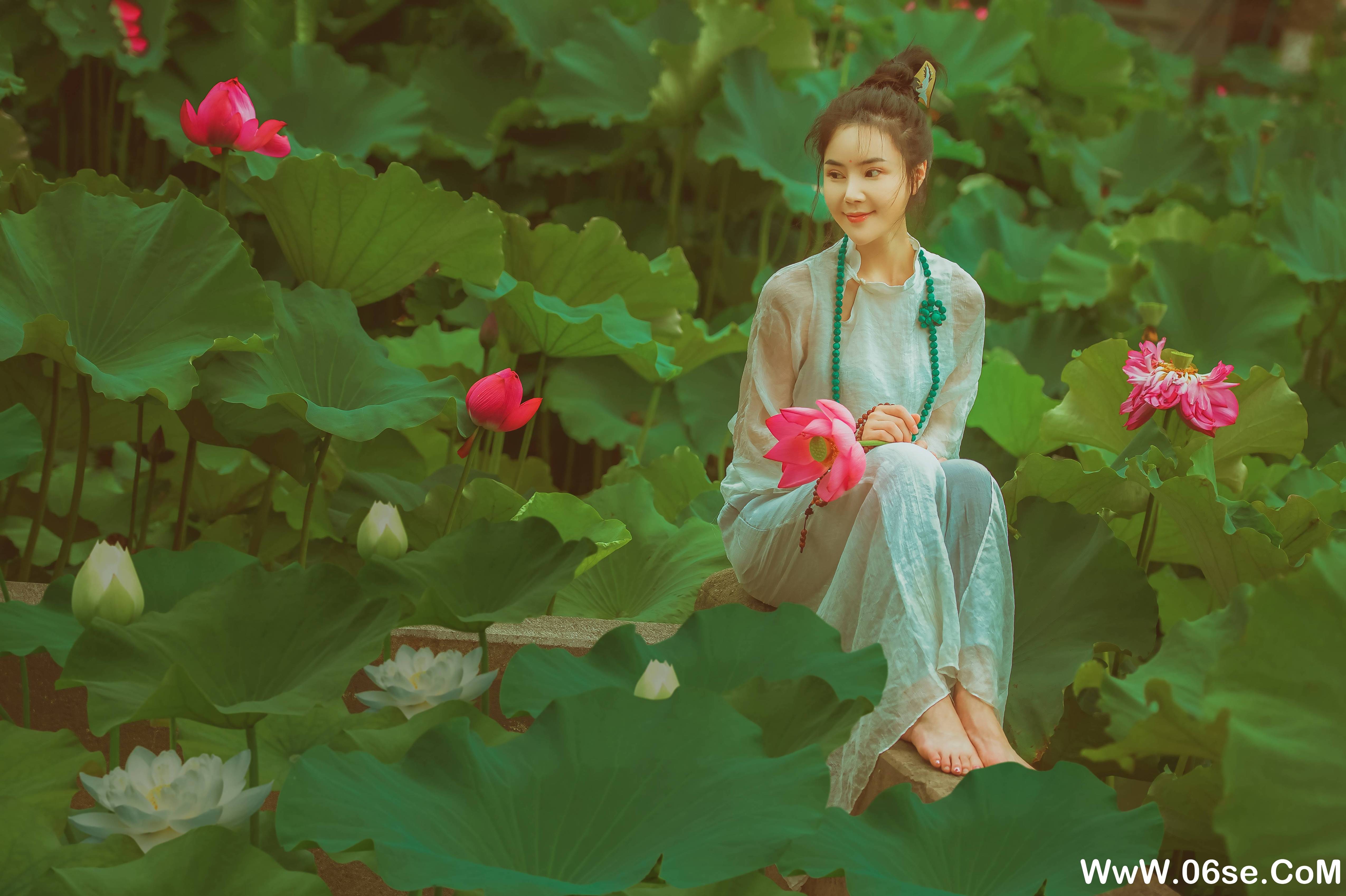 图片[14]-[YITUYU艺图语]2021.08.14 赏荷记 颗颗树[35+1P／260MB]-六色网