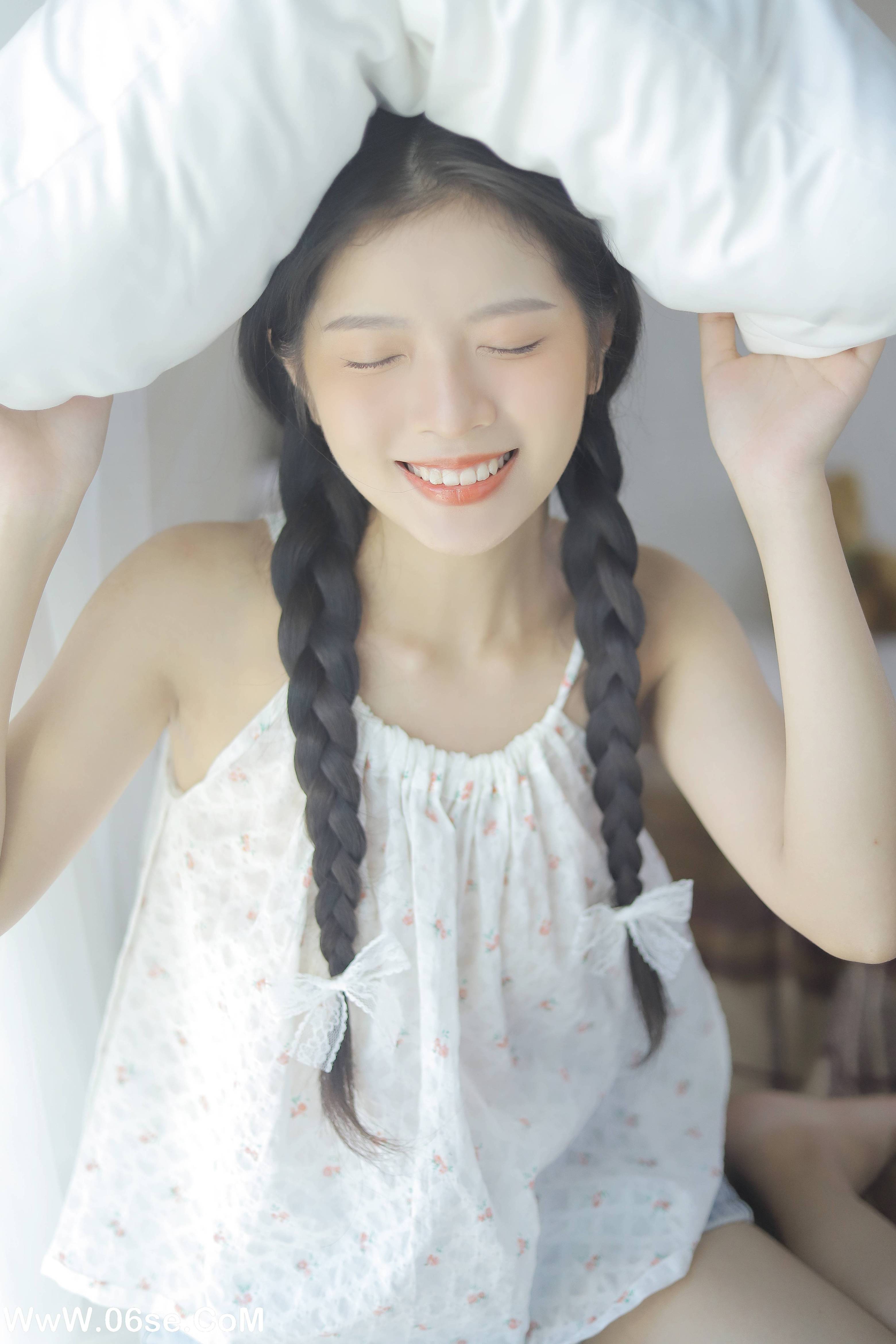 图片[13]-[YITUYU艺图语]2022.10.14 甜妹代表团 罗芷昕[24+1P／235MB]-六色网