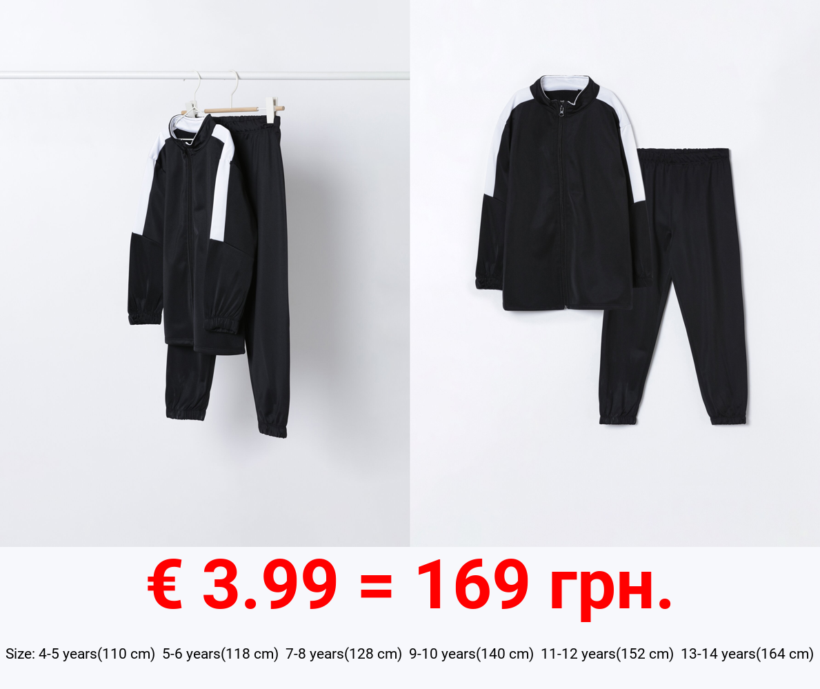 Sporty tracksuit set