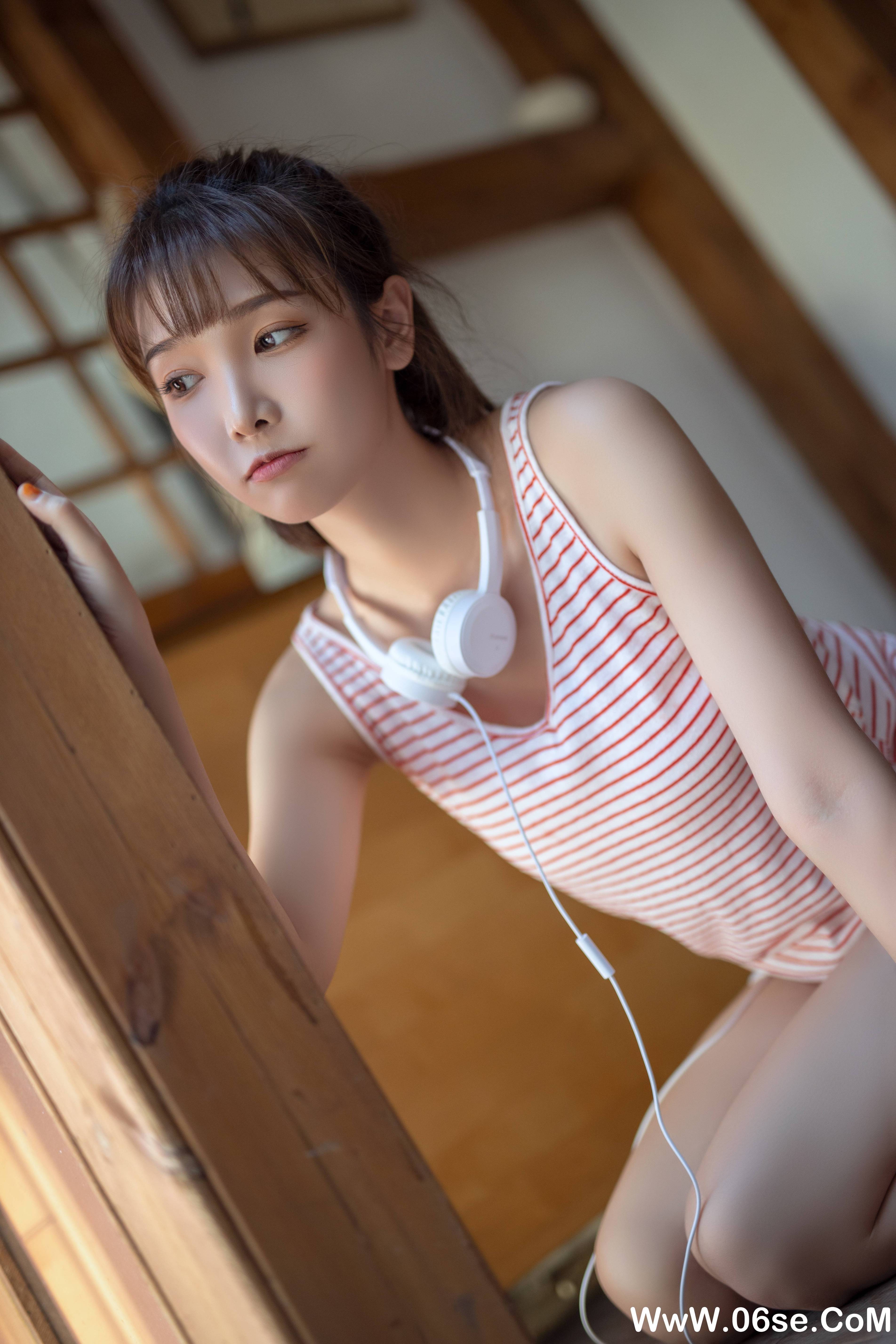 图片[15]-[YITUYU艺图语]2021.08.13 西瓜少女 湘湘[24+1P／217MB]-六色网