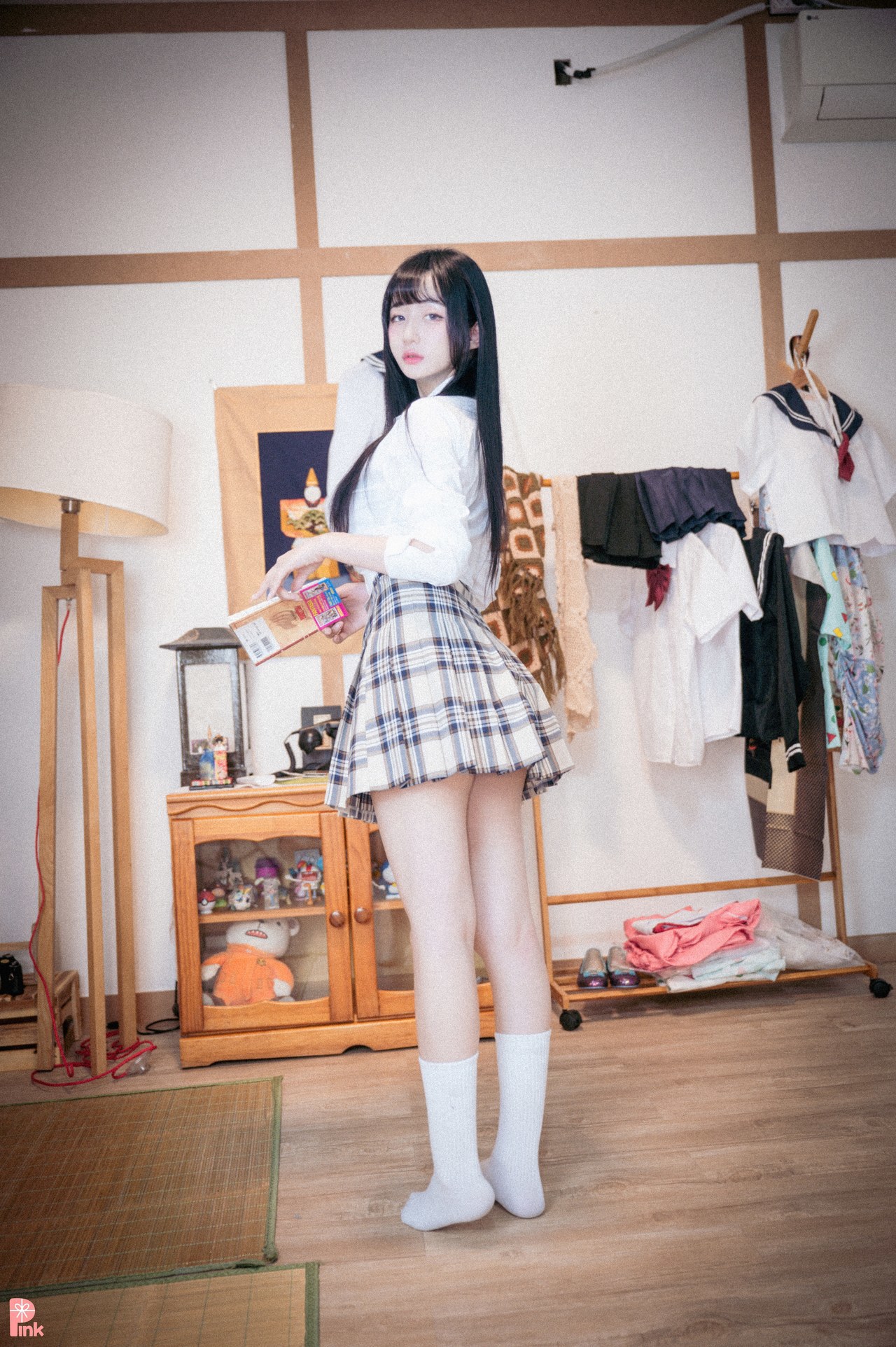 Han Jina 한지나, [PINK] 지나의 교복 생활 (Bright Ver) 34