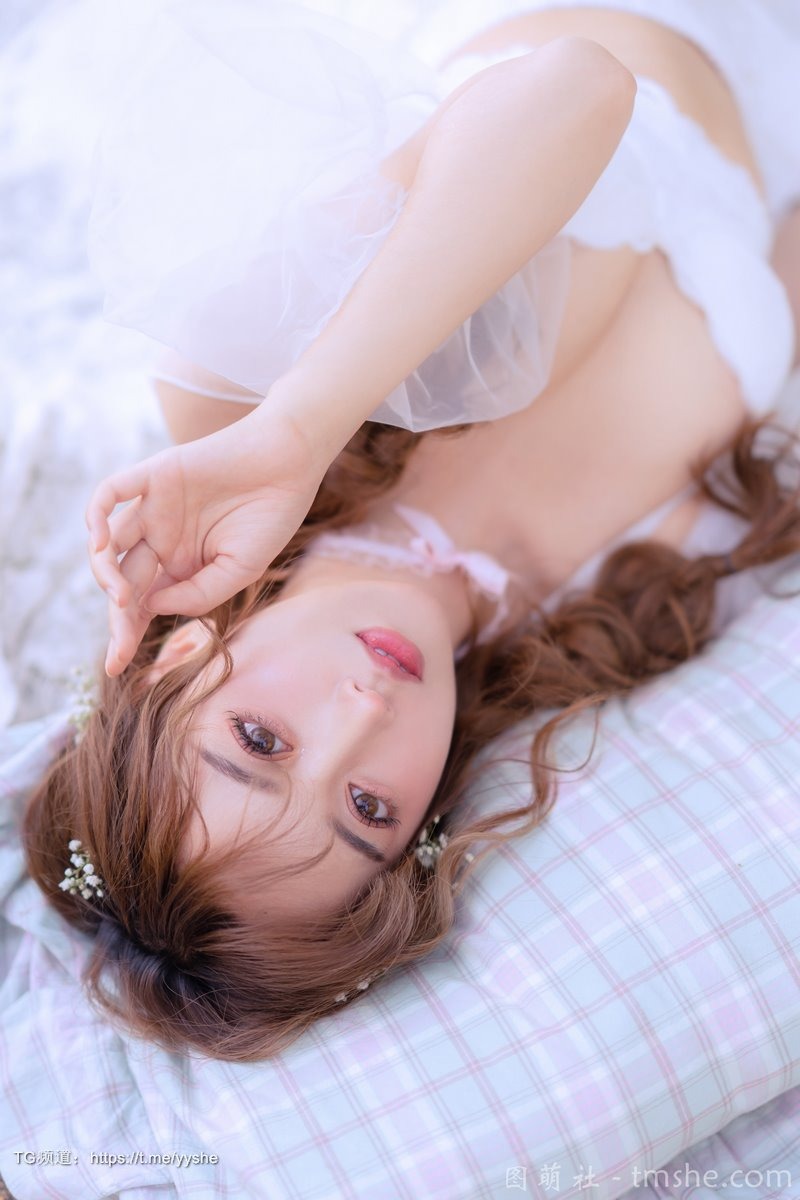 [Cos]过期米线线喵 NO - 晒衣服 [41P] 1