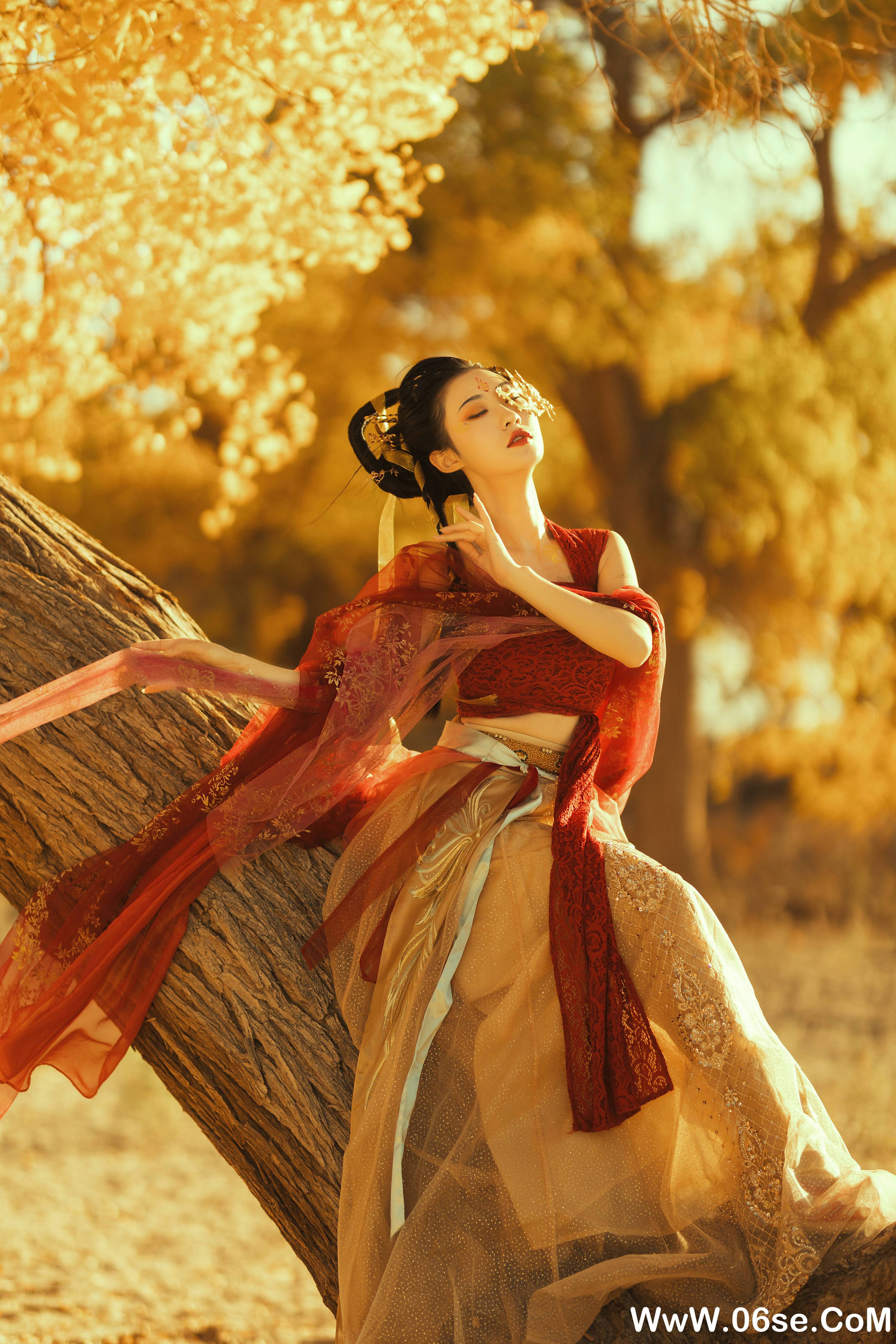 图片[11]-[YITUYU艺图语]2021.08.28 胡杨之女 付兮子[34+1P／685MB]-六色网