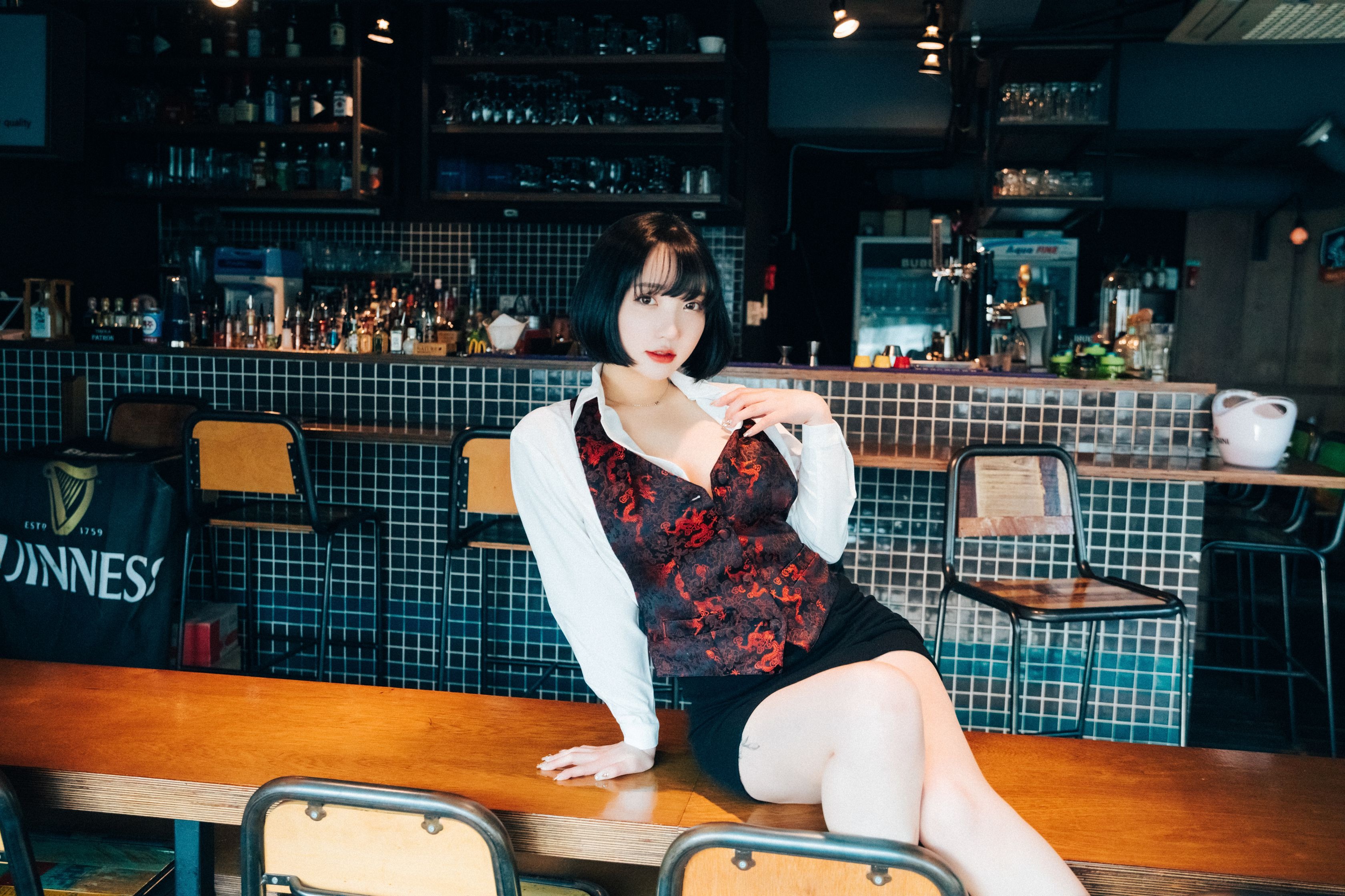 孙乐乐 - [Loozy] Son Ye-Eun (손예은) - Tainted Love Bar 97