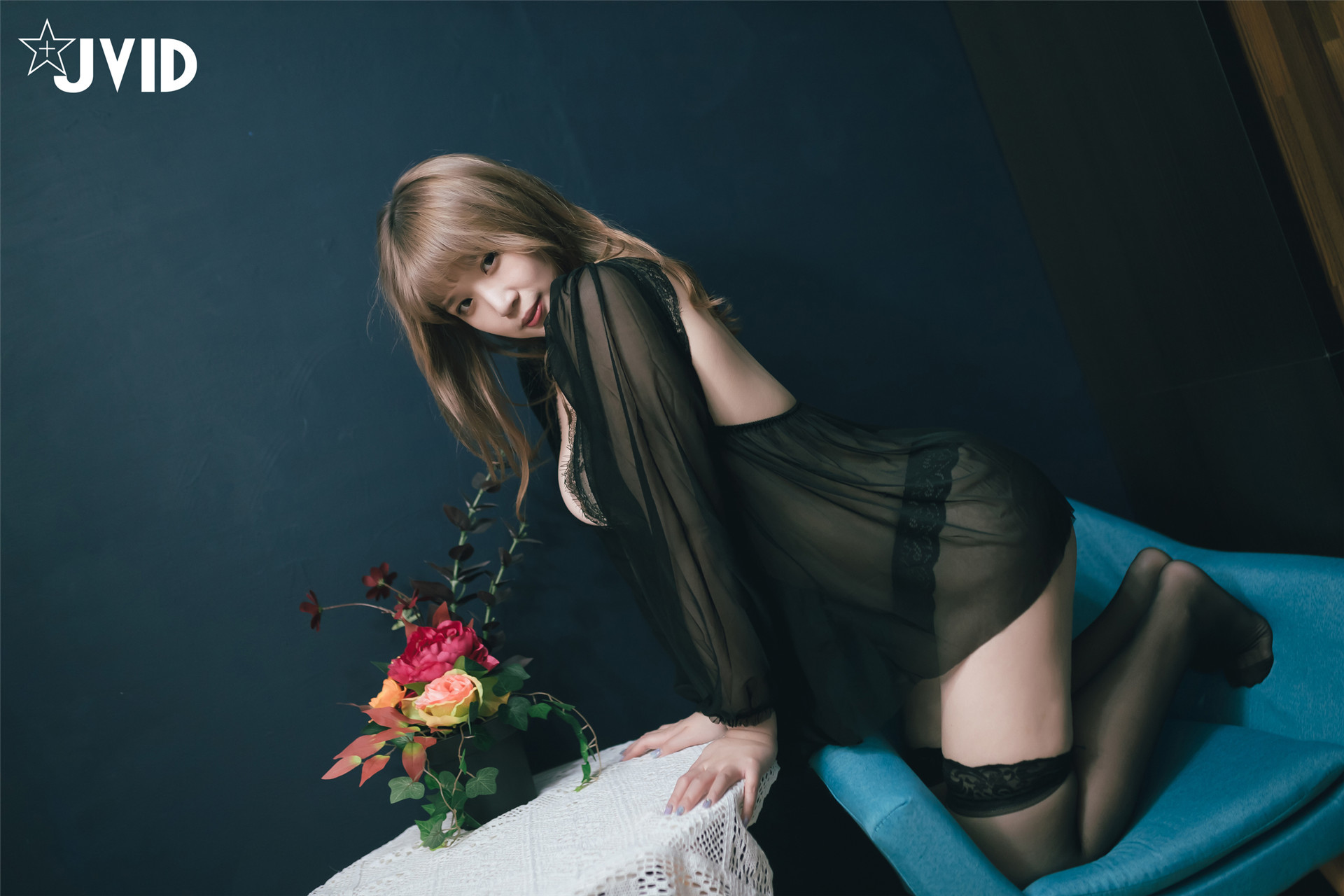 JVID精品 巨乳女神的碰撞 性感小恶魔 「雪白H乳RuRu 极致美尻Linda」 107