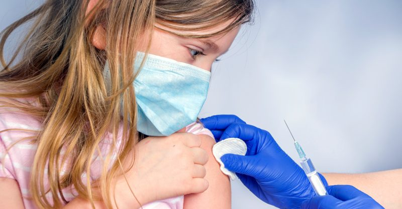 “Αυτό είναι Πολιτική, όχι Επιστήμη” – Λευκός Οίκος και CDC ετοιμάζονται να Εμβολιάσουν τα παιδιά ηλικίας 5 έως 11 ετών, πριν από την έγκριση του FDA