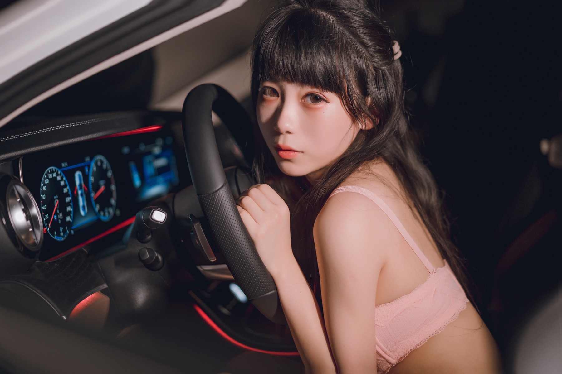 Cosplay Usejan蓝蓝 奔驰 15