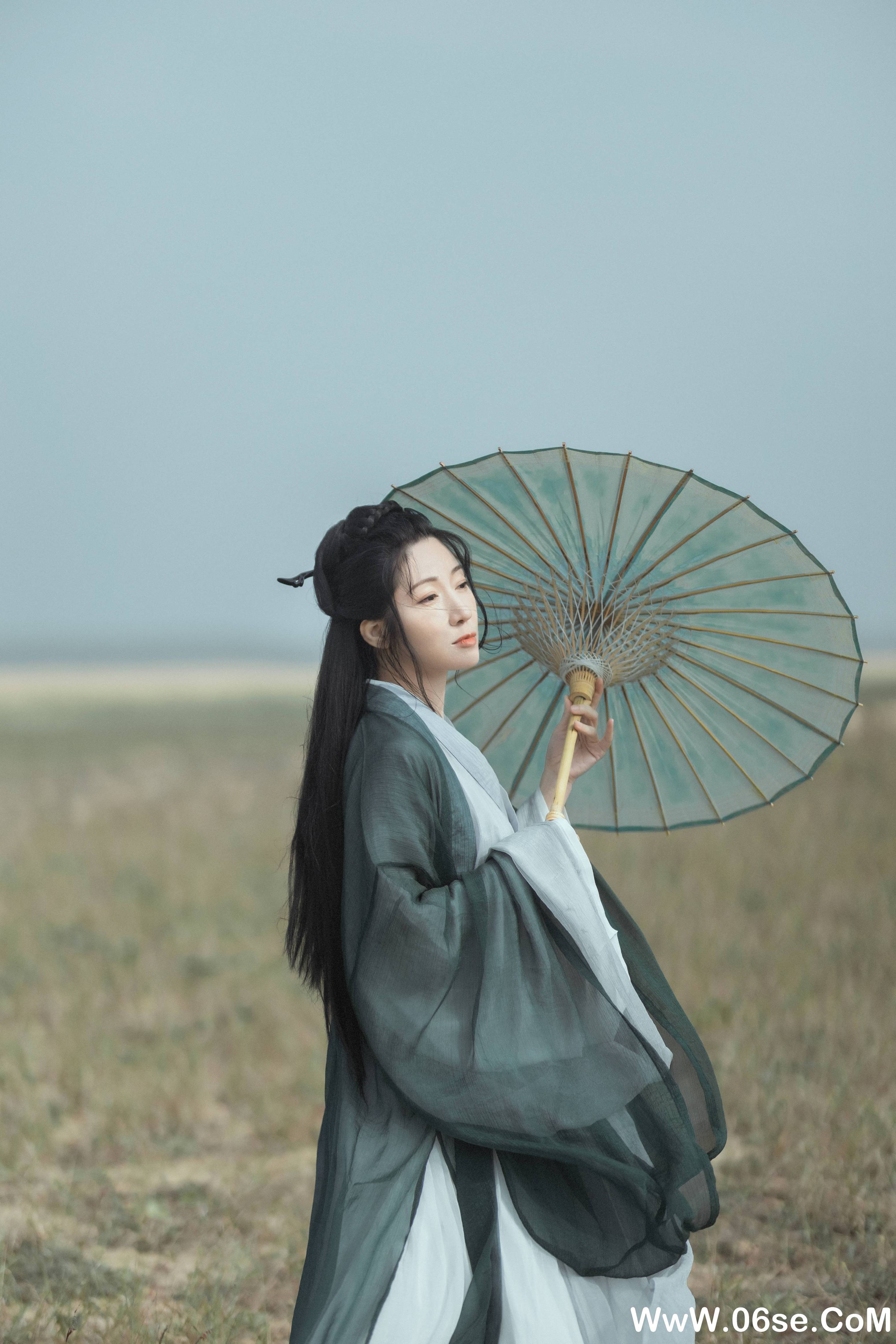 图片[20]-[YITUYU艺图语]2021.10.21 天涯倦客 何佳[25+1P／312MB]-六色网