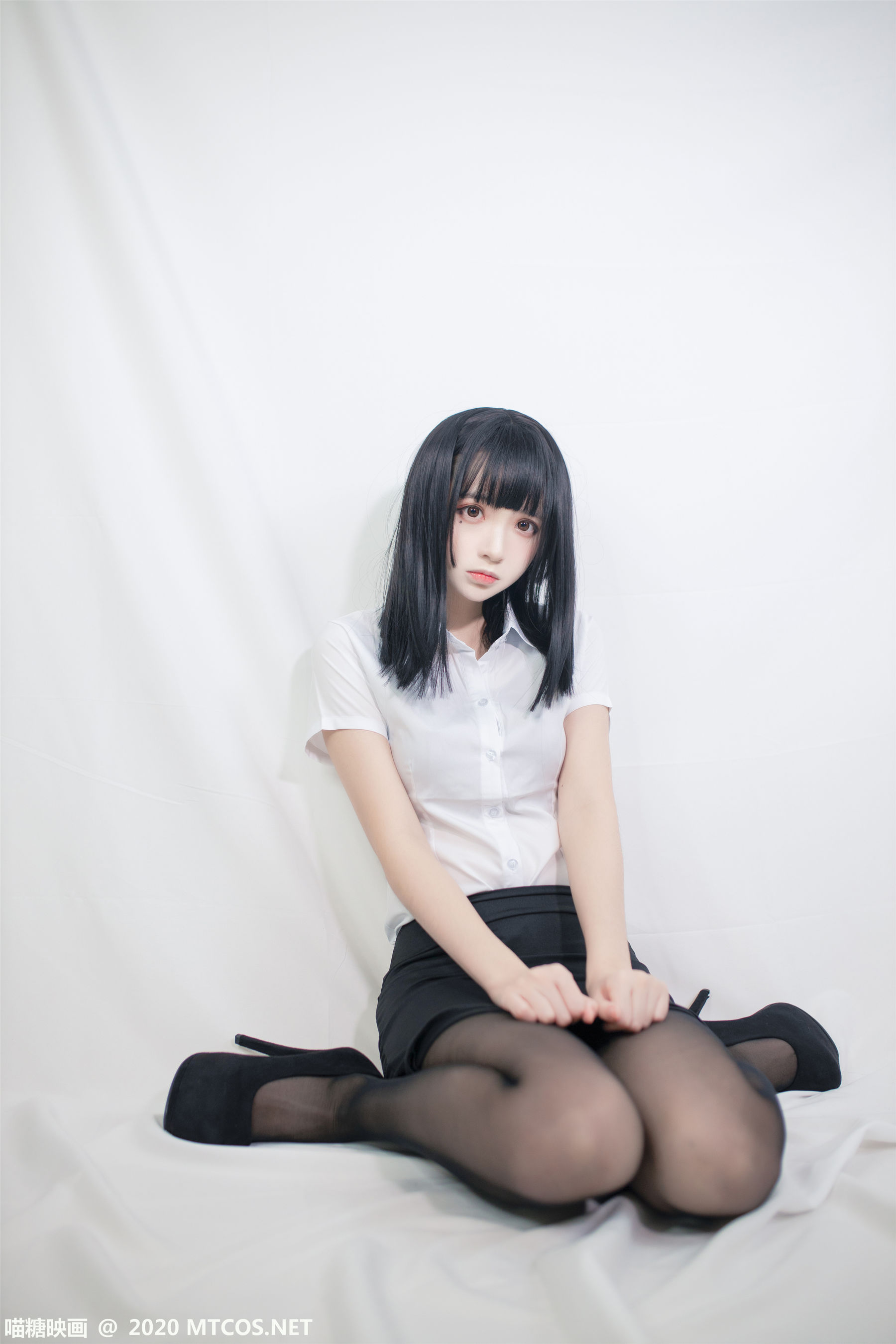 [喵糖映画]_VOL.291_疯猫ss_OL制服-写真图集共11P 5