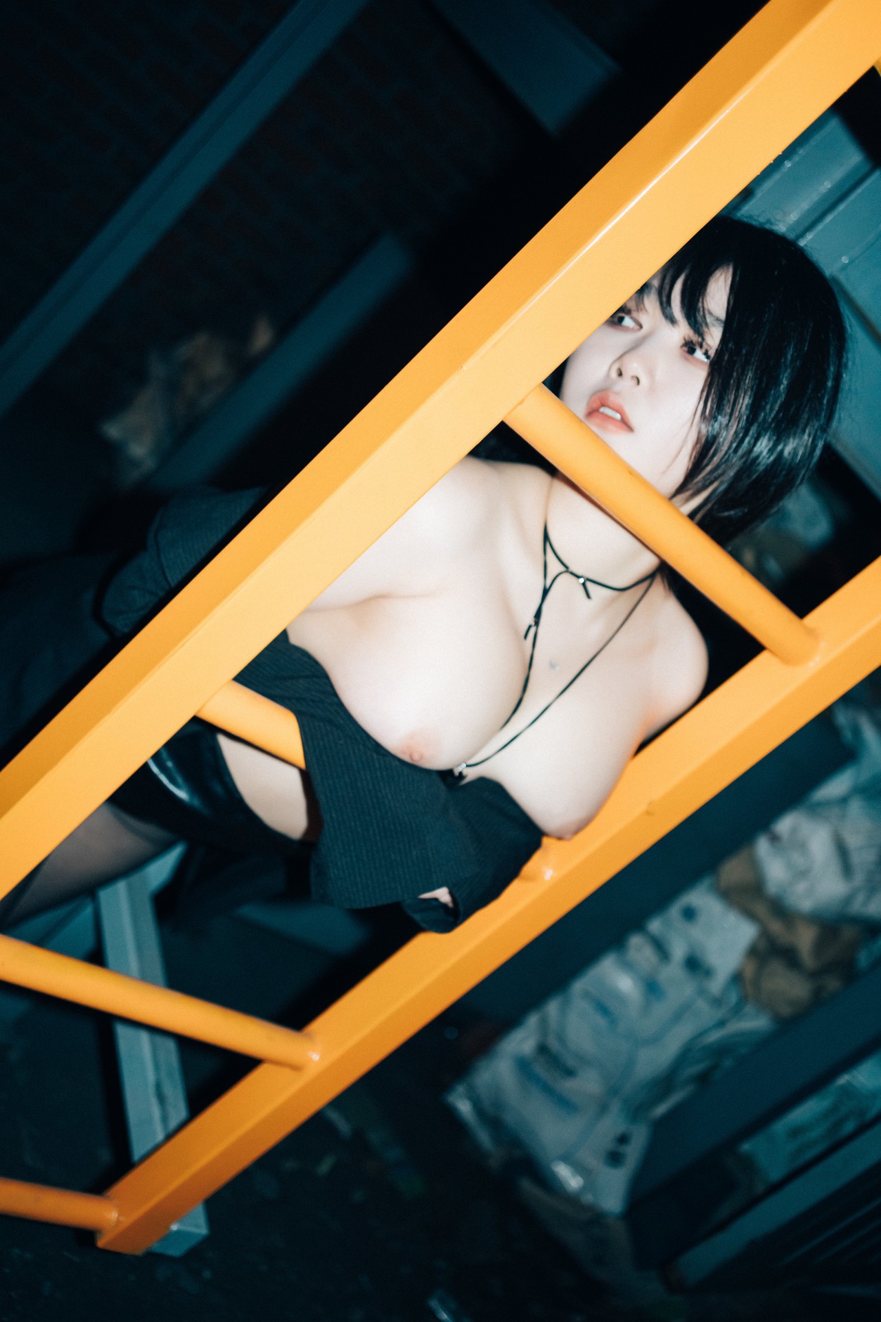 ZIA.Kwon 권지아, [Loozy] XXX At Night Road Set.02 42