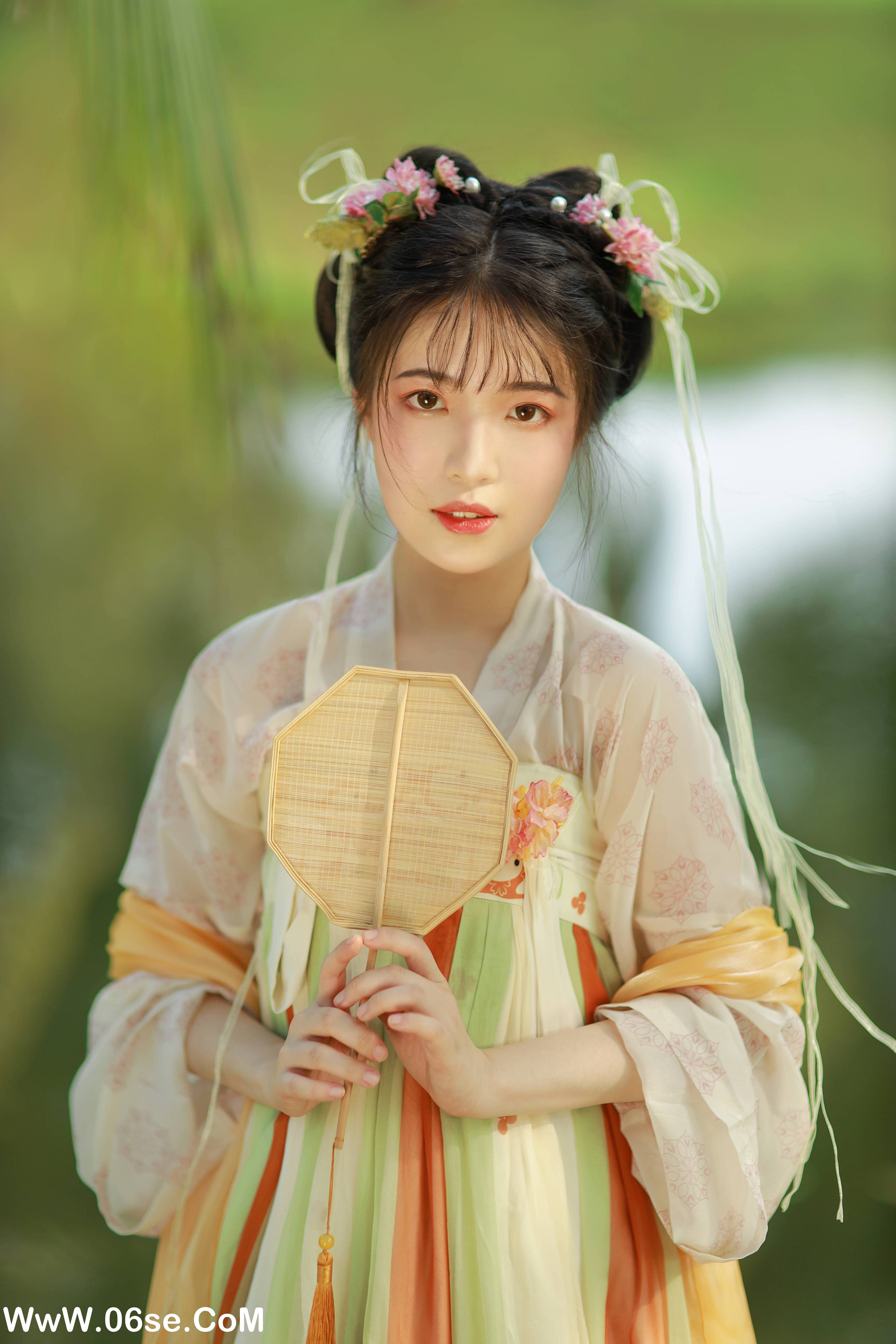 图片[5]-[YITUYU艺图语]2022.06.11 夏日少女 我超白_[27P-334.45MB]-六色网