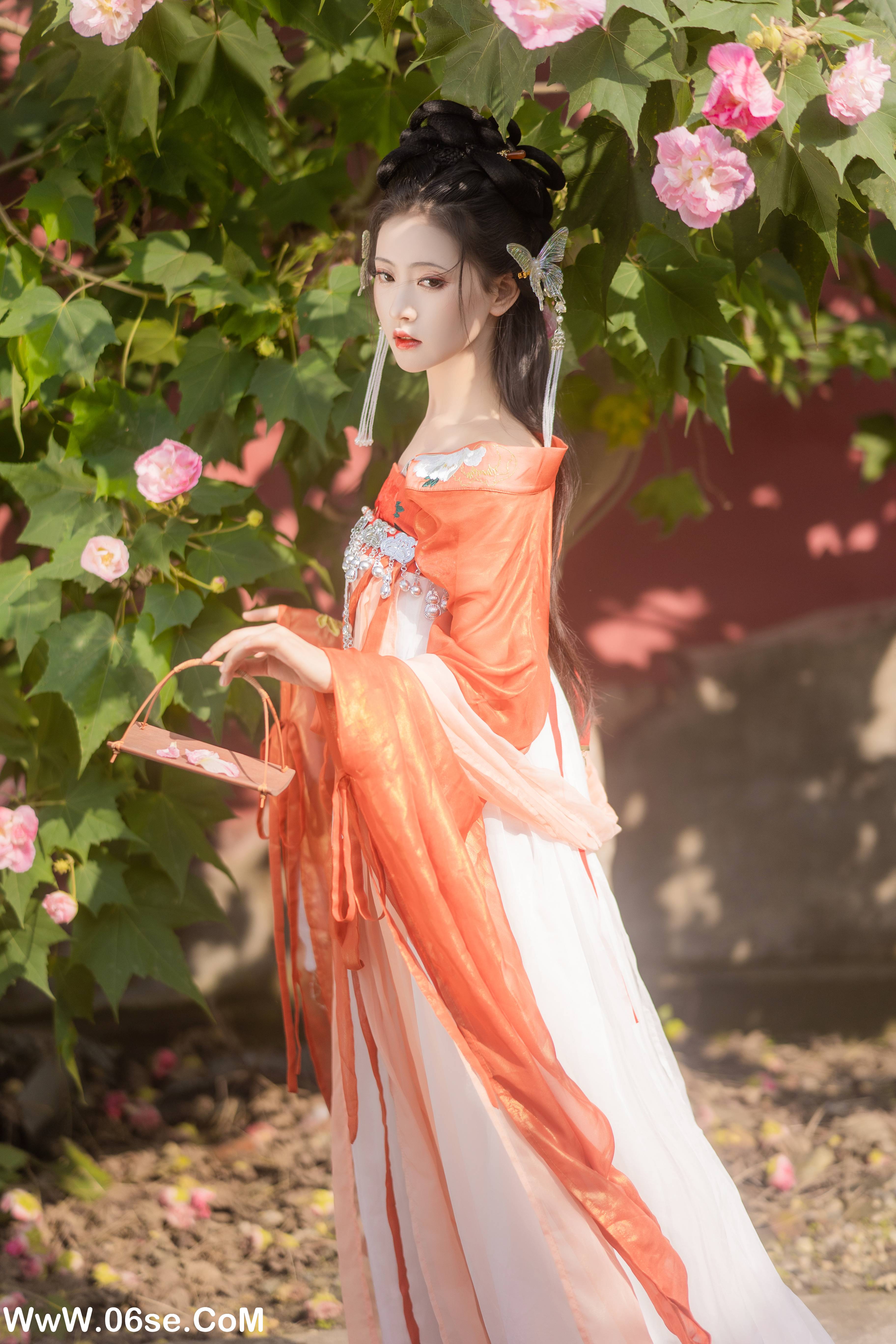 图片[13]-[YITUYU艺图语]2022.11.04 似是故人来 -林秋奈[34+1P／380MB]-六色网