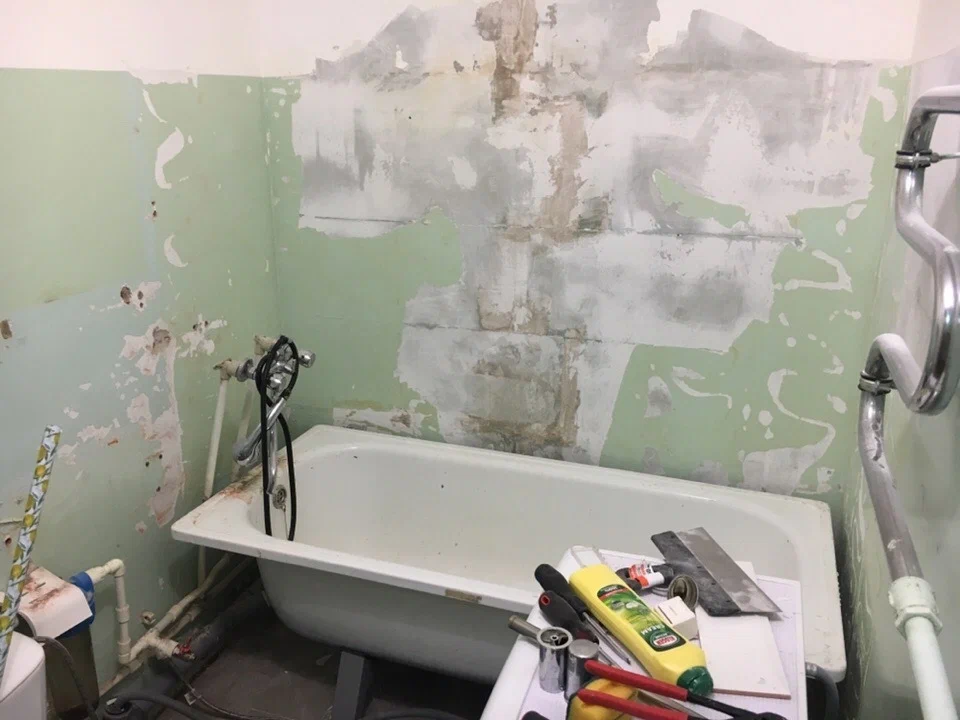 Смелый ремонт старой ванной в черно-белом цвете – Telegraph