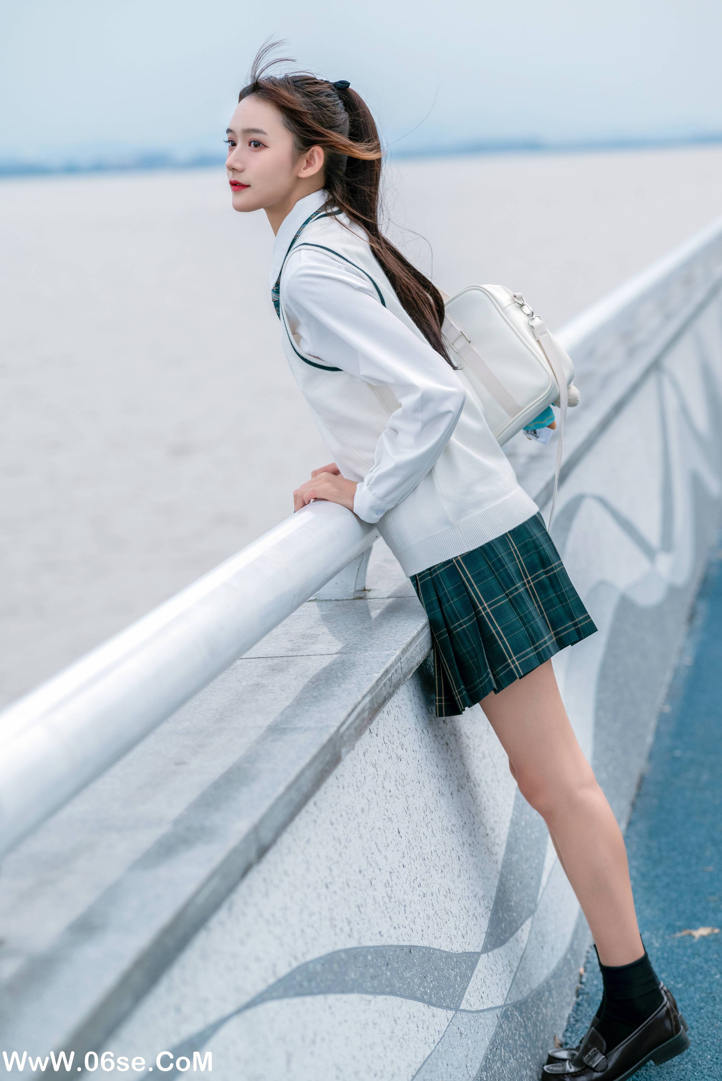 图片[6]-[YITUYU艺图语]2022.06.26 青草味的河堤 兔子Zzz不吃胡萝卜[26P-303M]-六色网