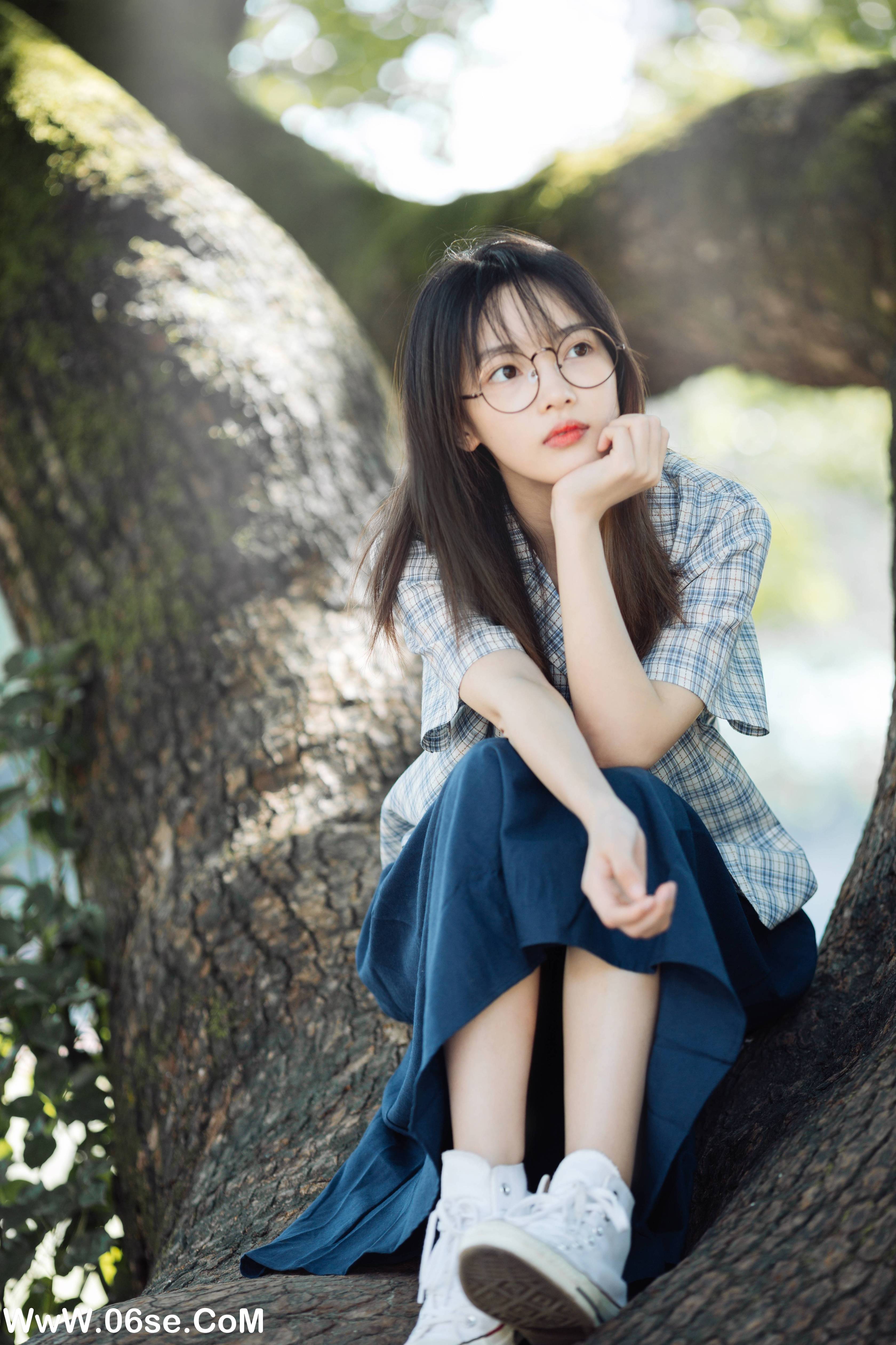 图片[18]-[YITUYU艺图语]2022.01.03 树下的蓝色往事 一鸭咿呀哟[23+1P／353MB]-六色网