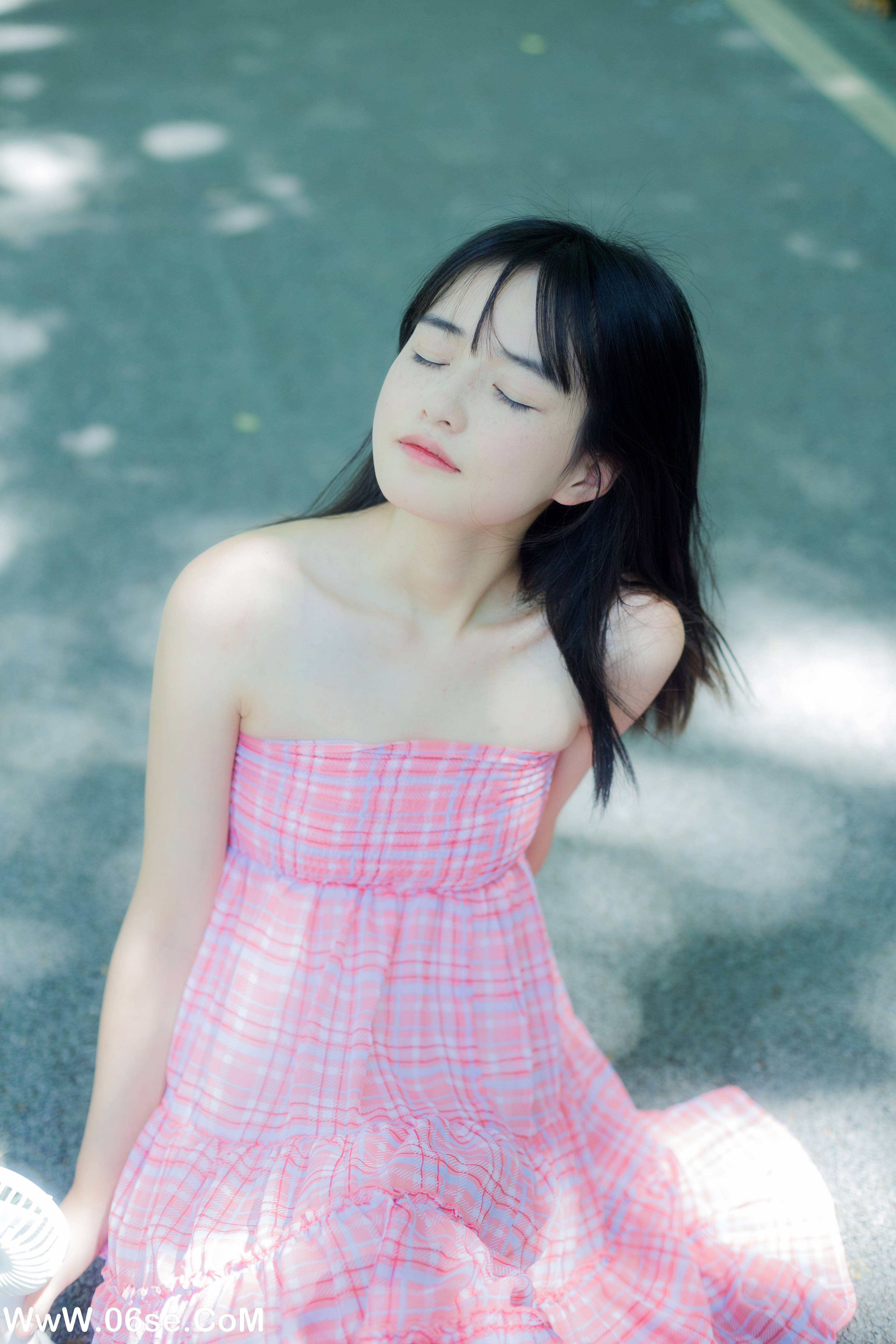 图片[23]-[YITUYU艺图语]2022.10.02 回不去的夏天 小怡妹妹cute[33+1P／378MB]-六色网