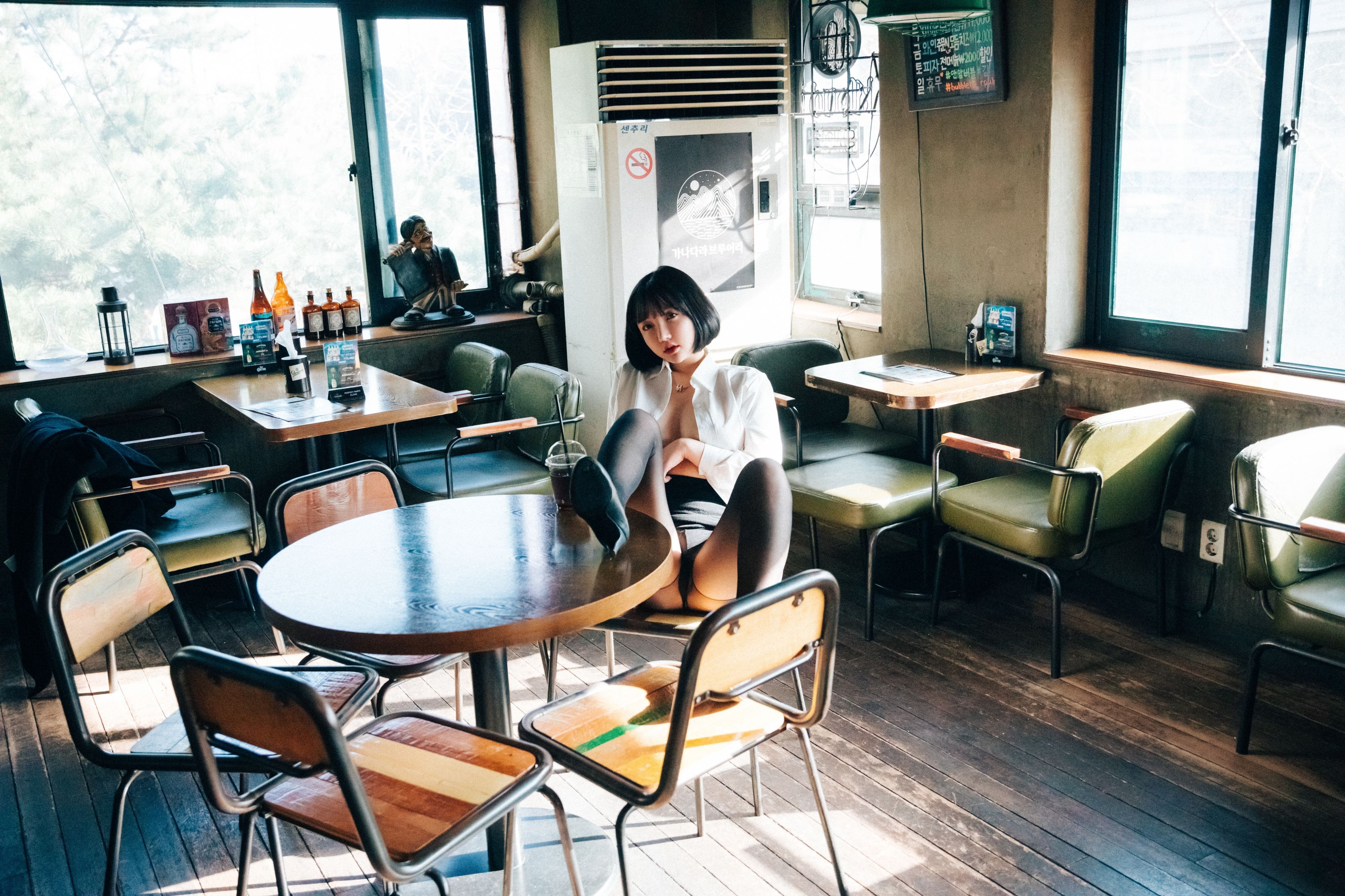 孙乐乐 - [Loozy] Son Ye-Eun (손예은) - Tainted Love Bar 51
