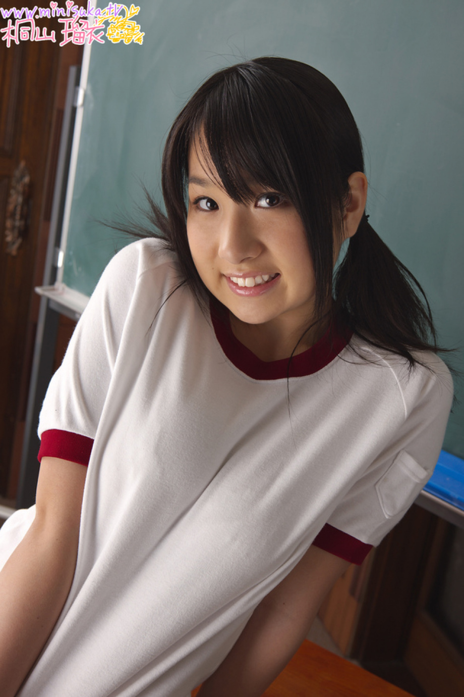 [Image: a940e14e33a1ef07a5d40.jpg]