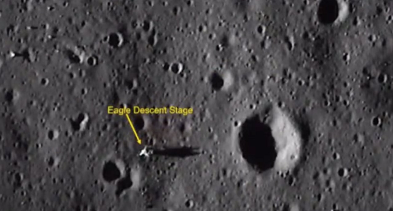 Было ли 2 луны. Снимки Чандраян-2 высадки на Луне. Апполо 11 на Луне. Место высадки Аполлона 11 на Луне. Чандраян 2 снимки Аполлонов.